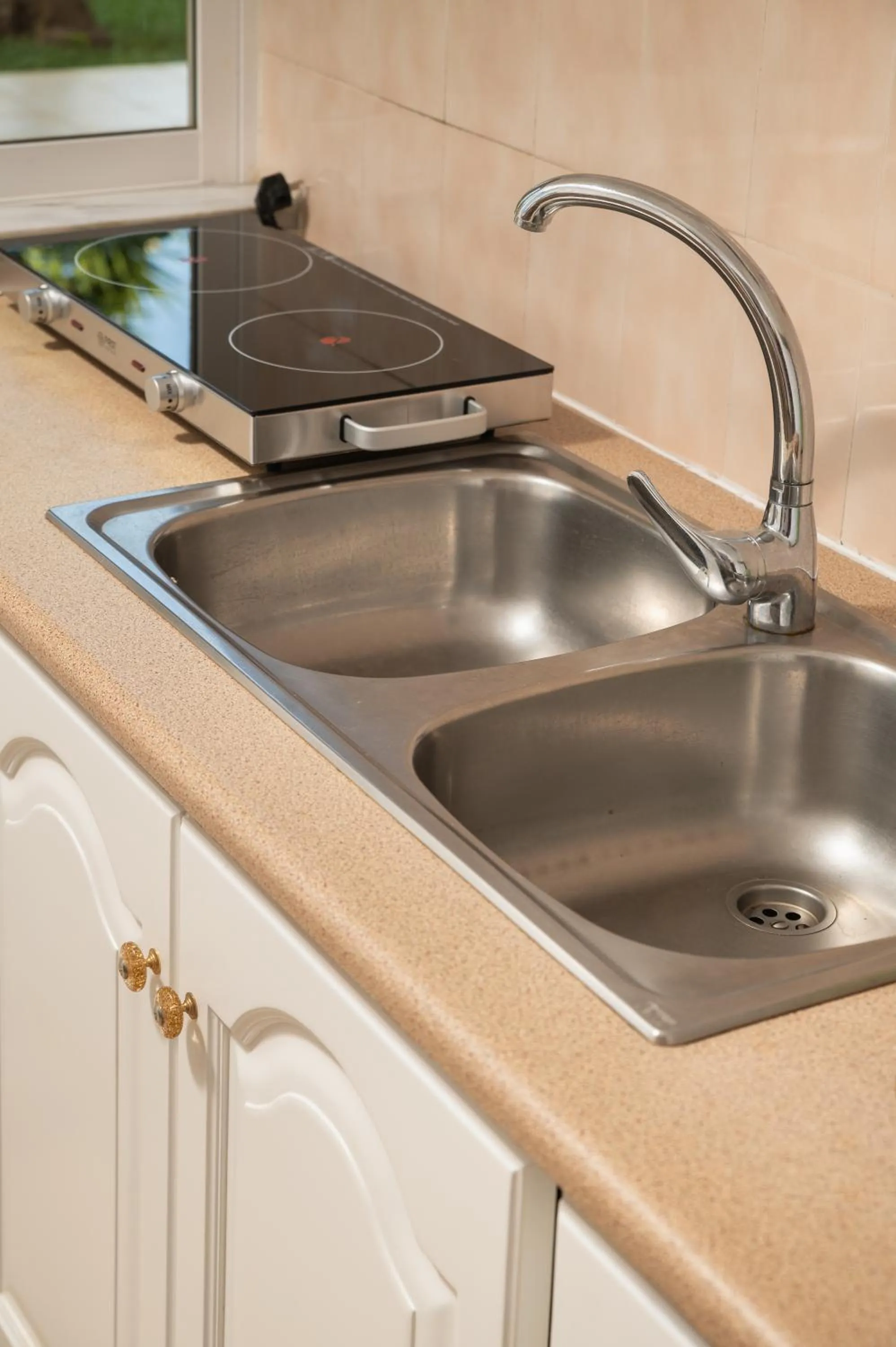 Kitchen or kitchenette in Dimitra & Evdokia Hotel