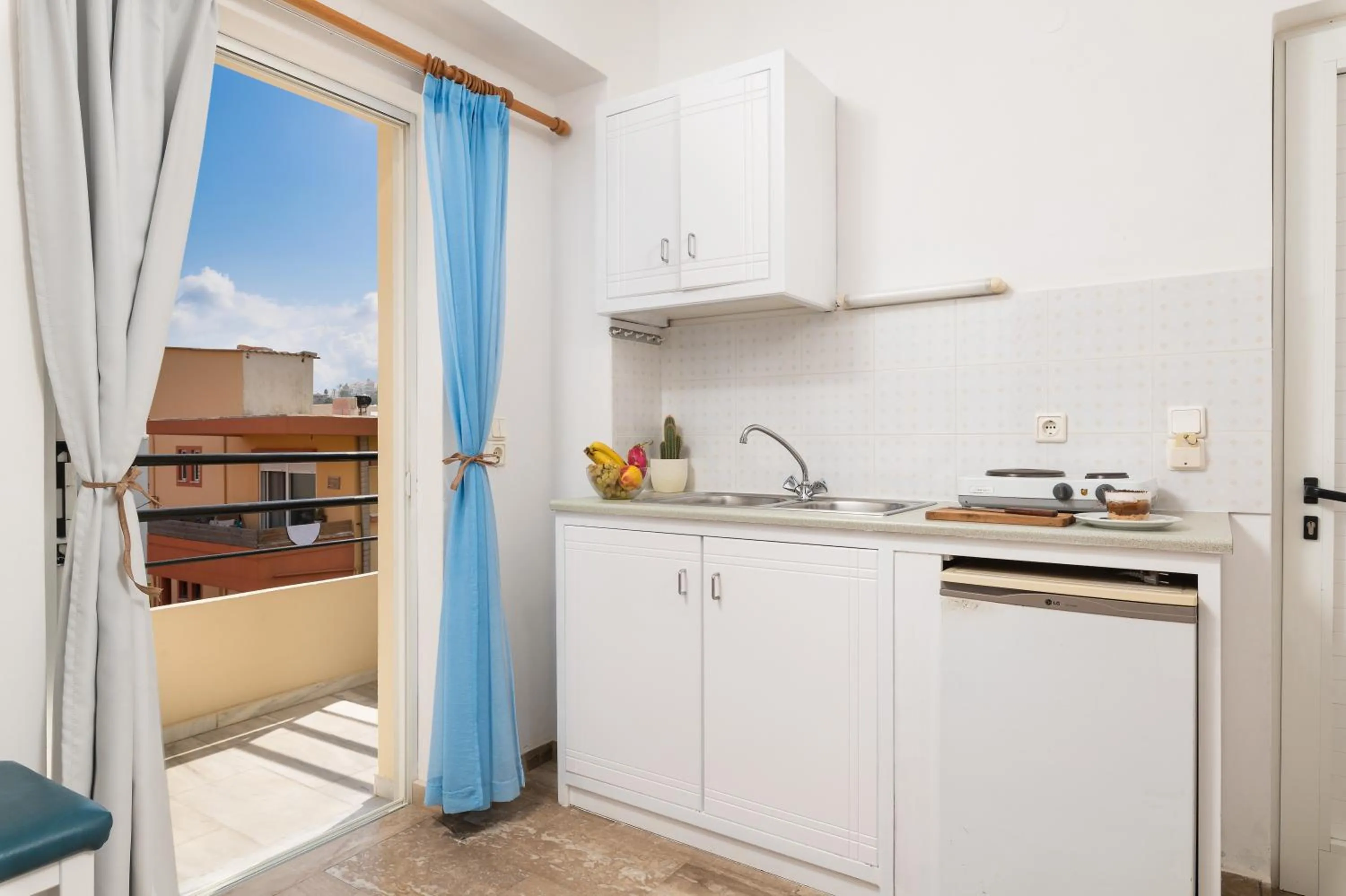 Kitchen or kitchenette in Dimitra & Evdokia Hotel