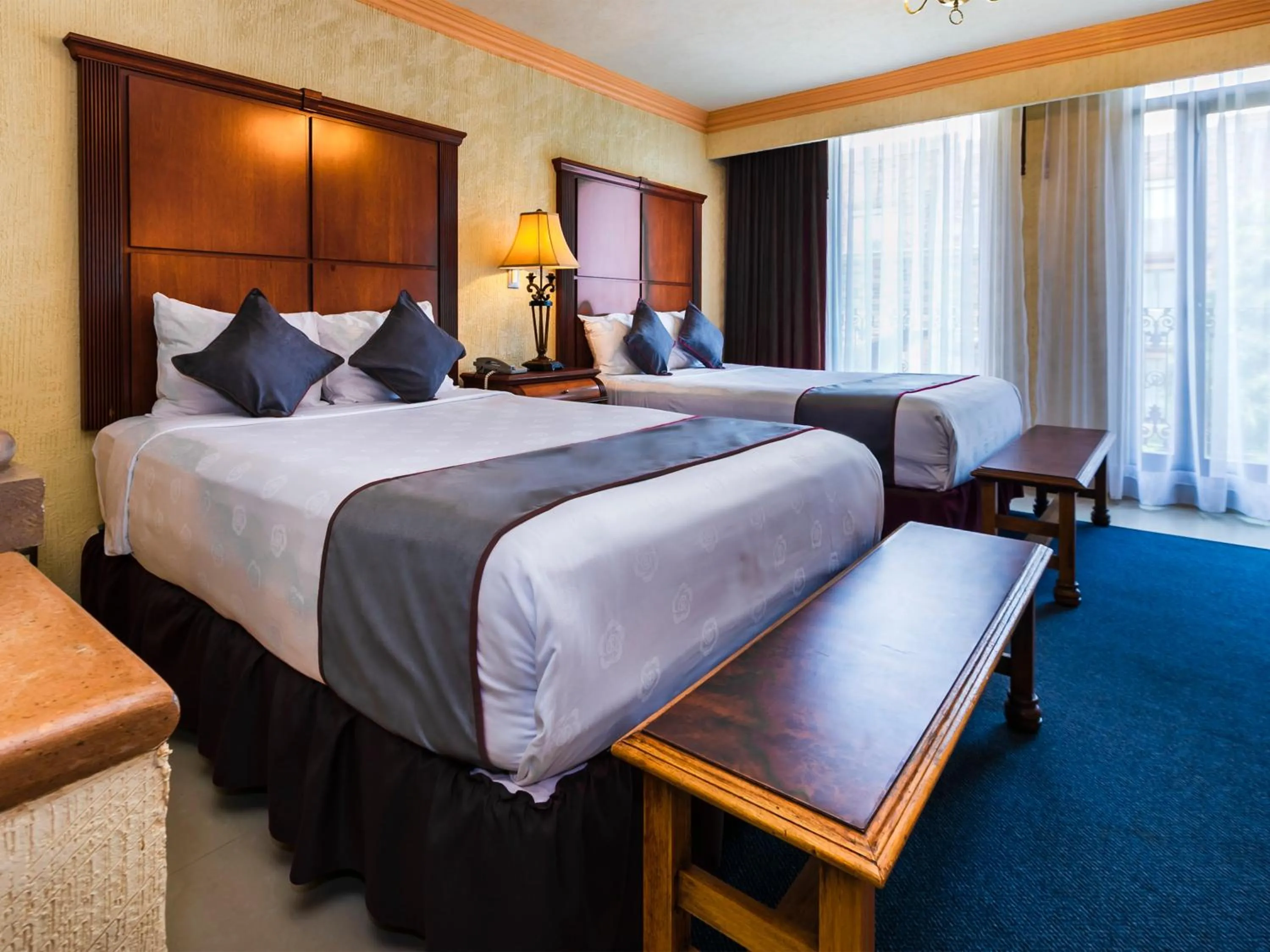 Bedroom, Bed in Quinta del Rey Hotel