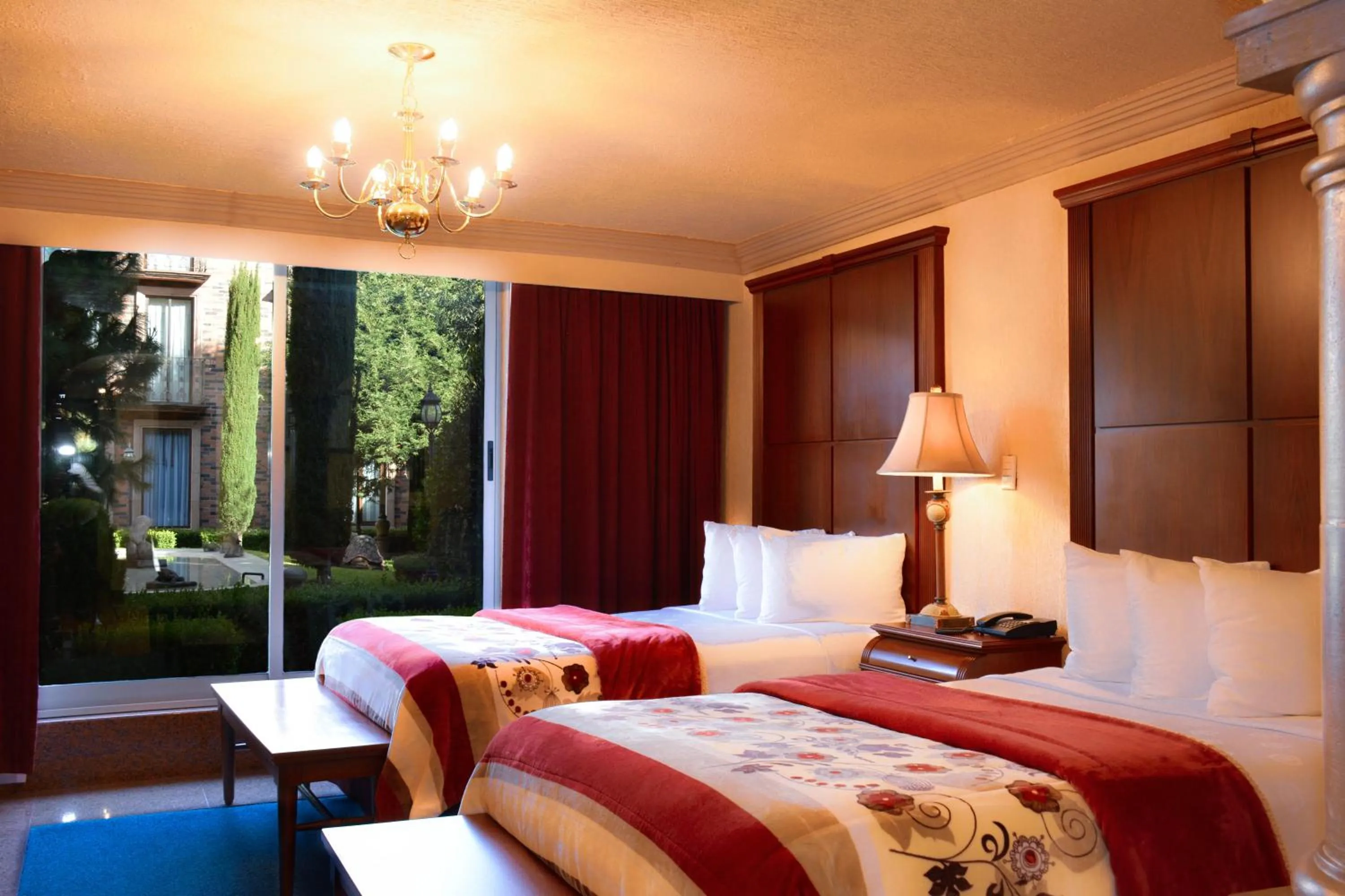 Bedroom, Bed in Quinta del Rey Hotel