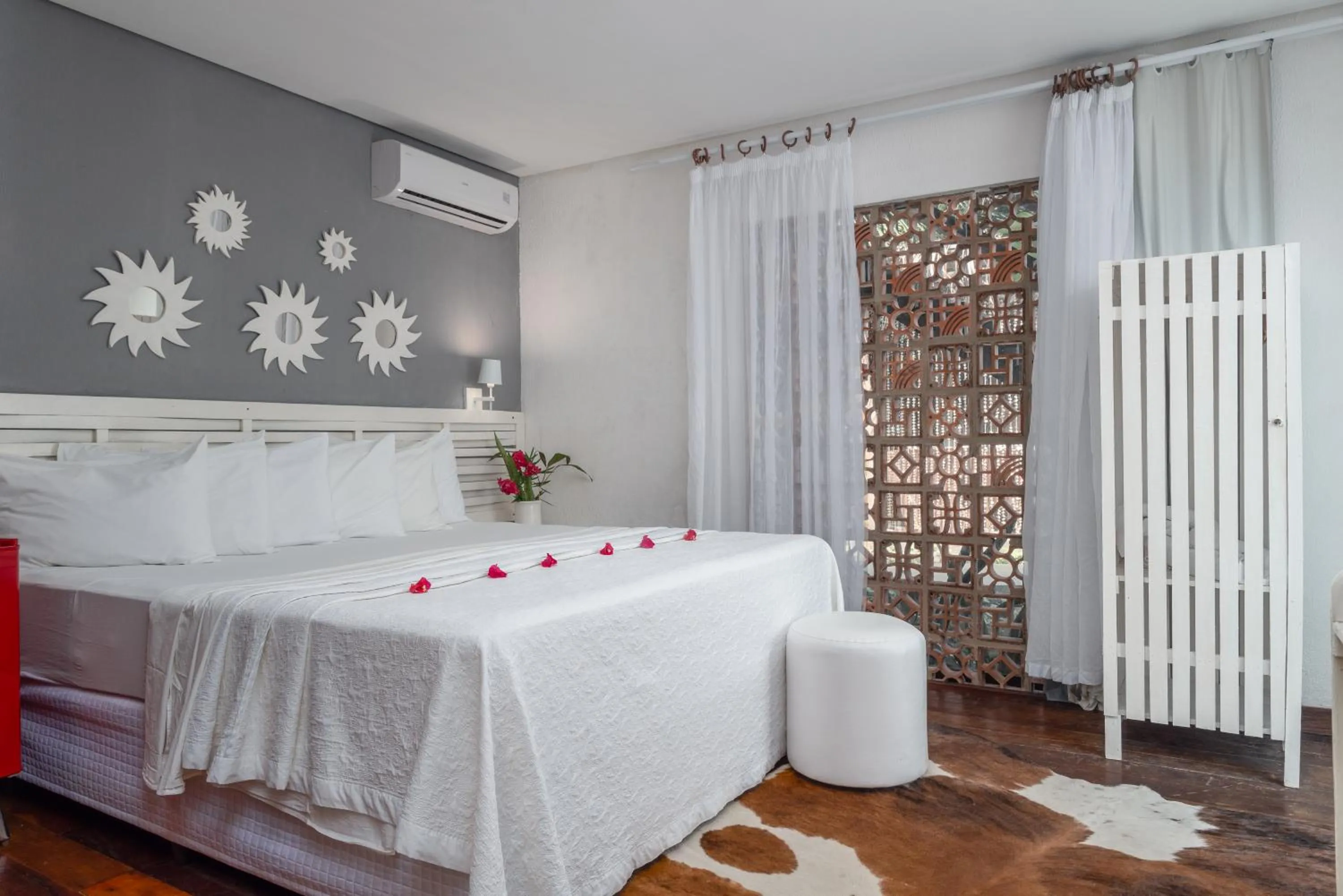 Bed in Villa Pantai Milagres Exclusive Hotel