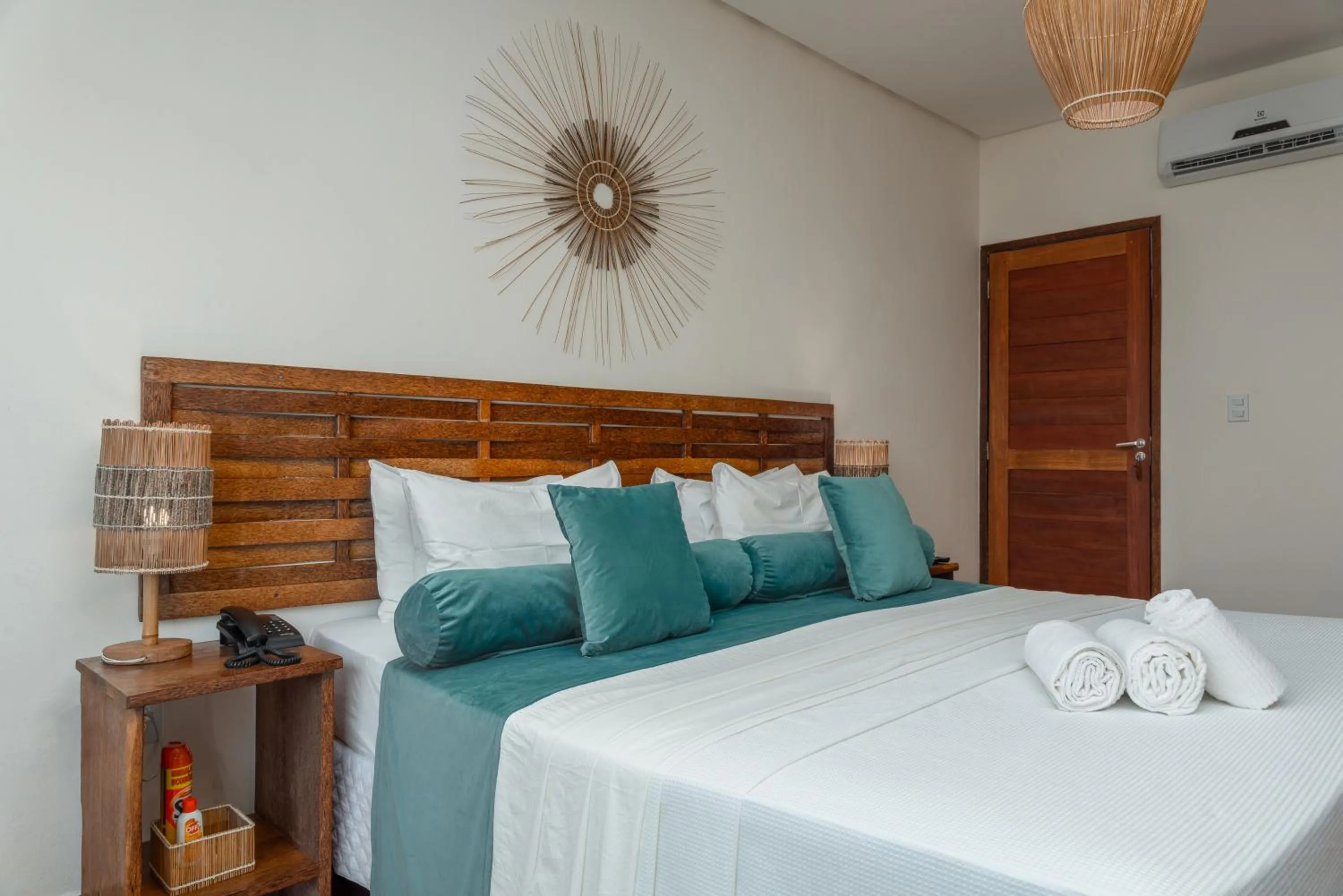 Bed in Villa Pantai Milagres Exclusive Hotel