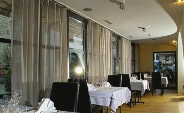 Restaurant/places to eat in Hotel Krone