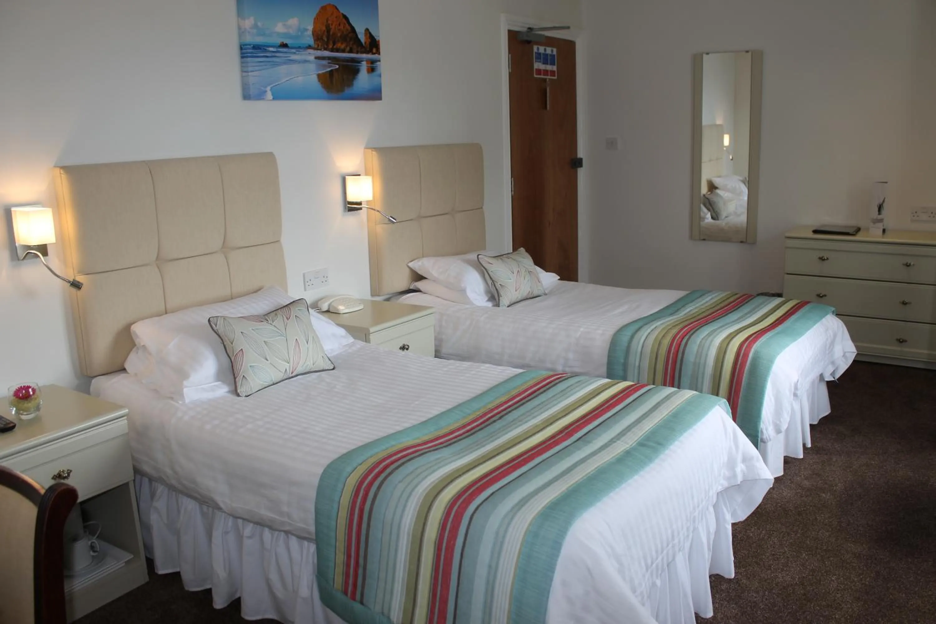 Bed in Westhill Country Hotel