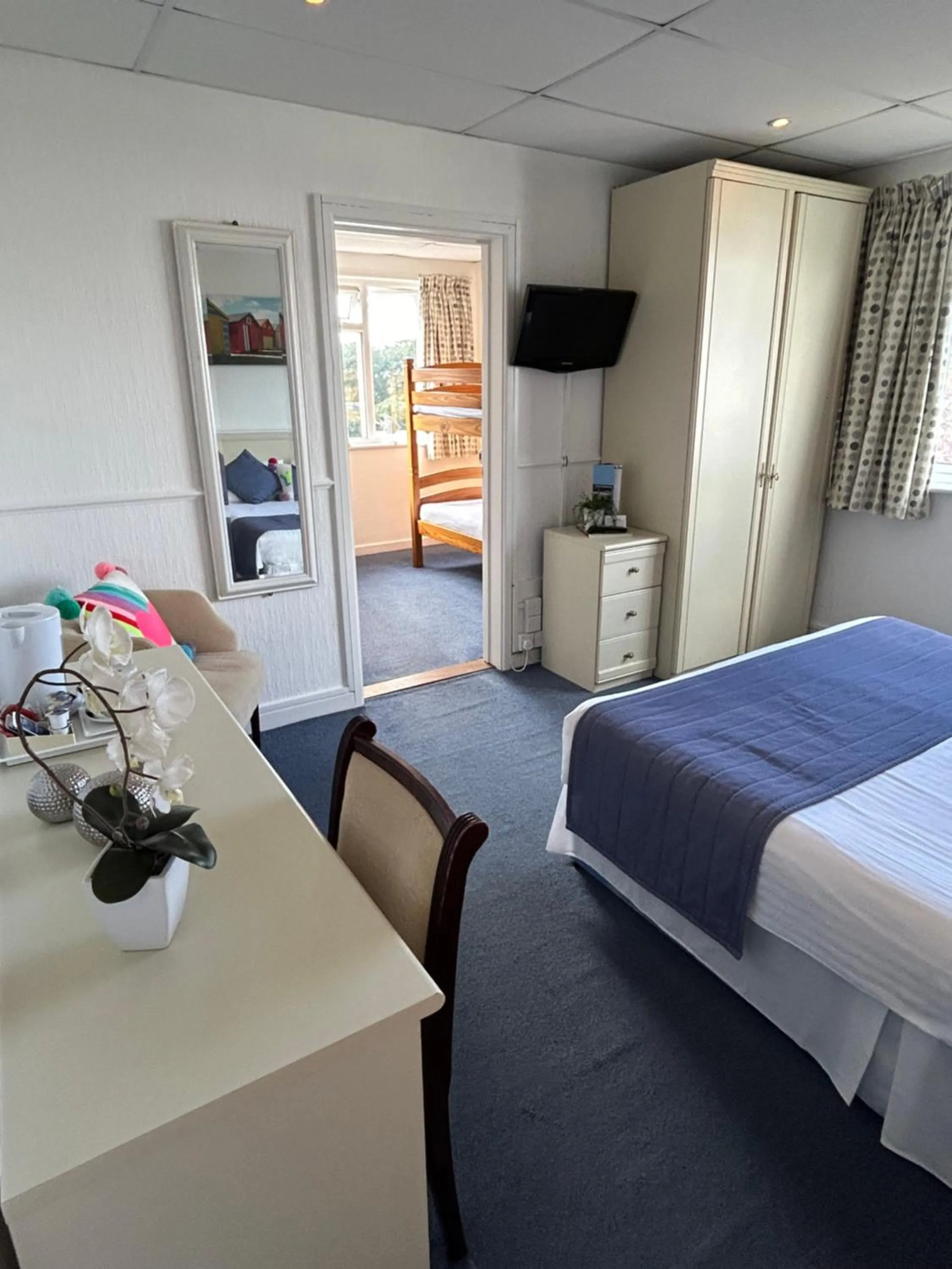 Bed in Westhill Country Hotel