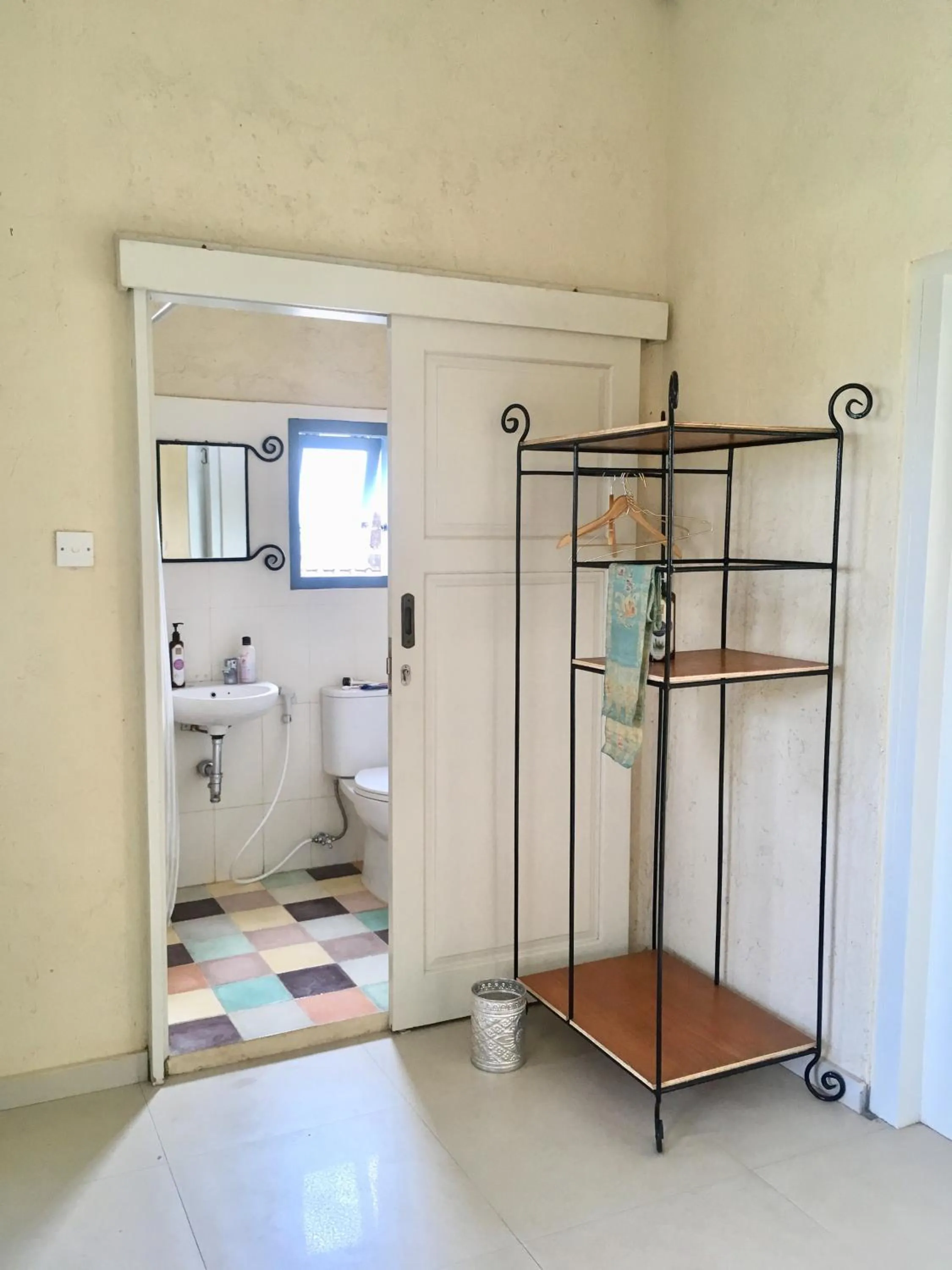 Amrita Villa Sidemen