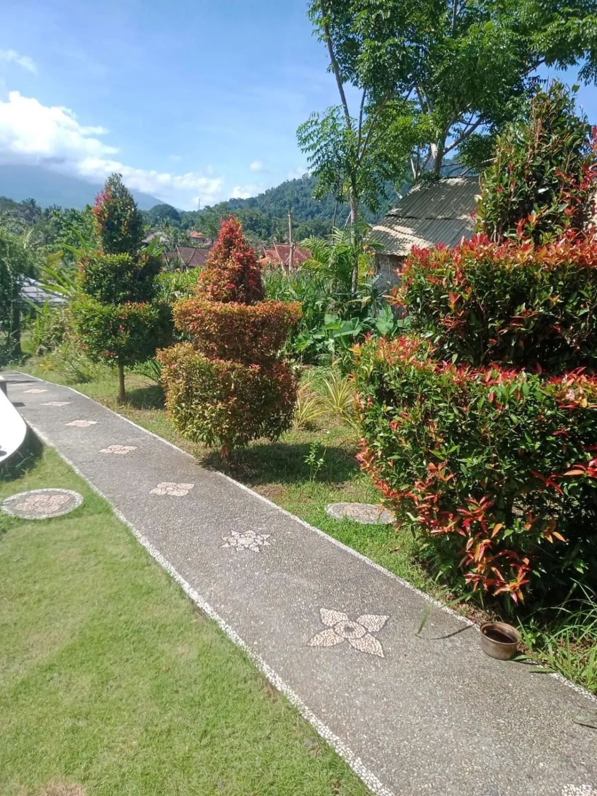 Amrita Villa Sidemen