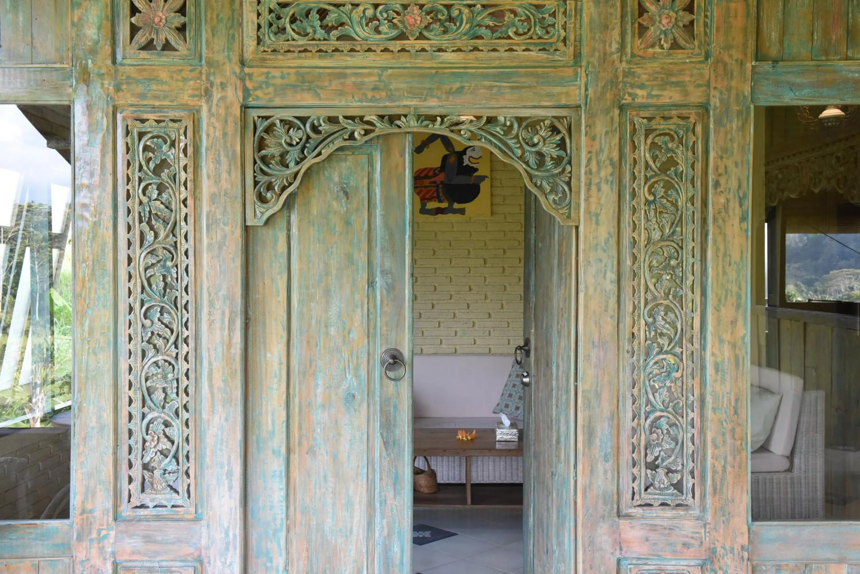 Amrita Villa Sidemen