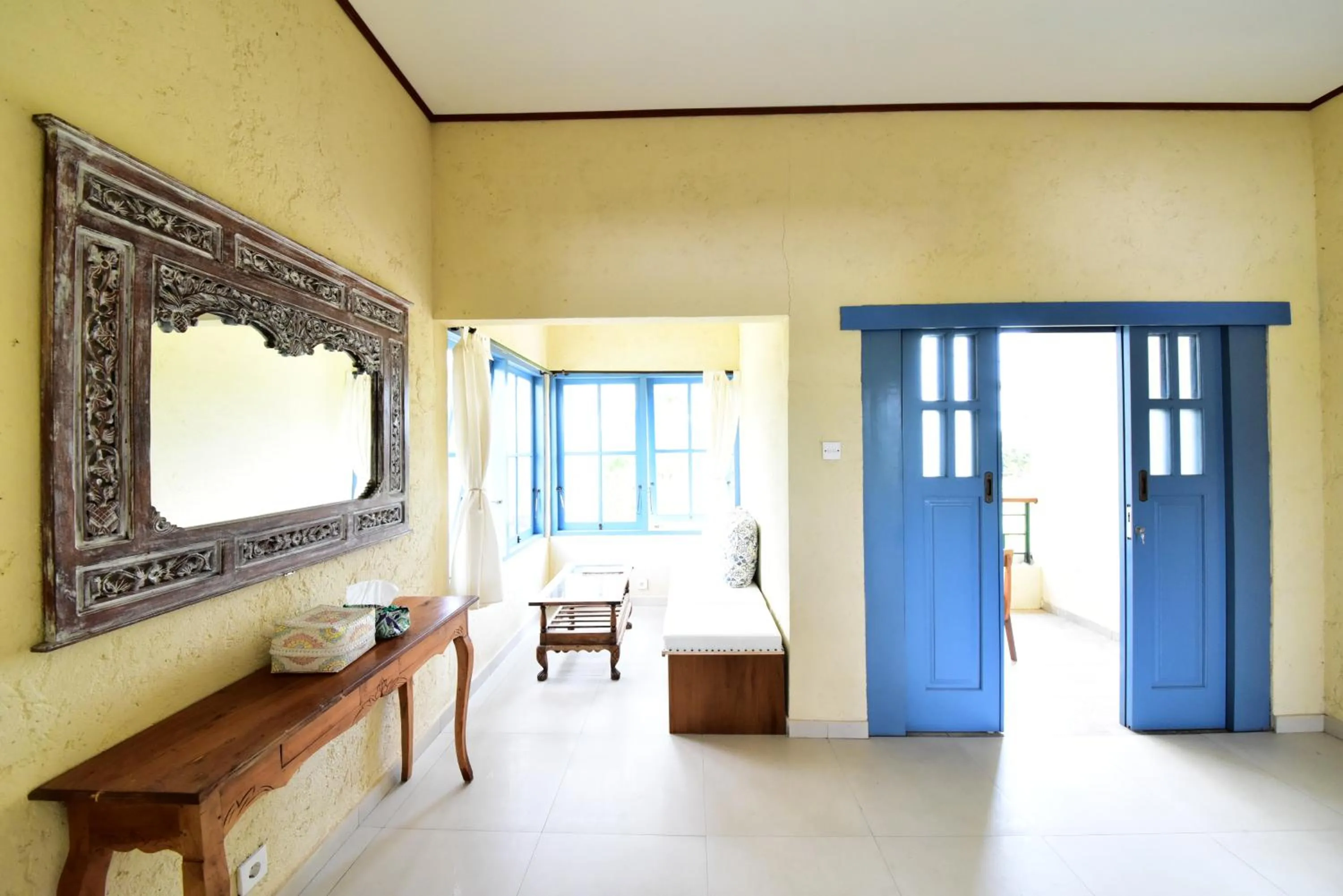 Amrita Villa Sidemen