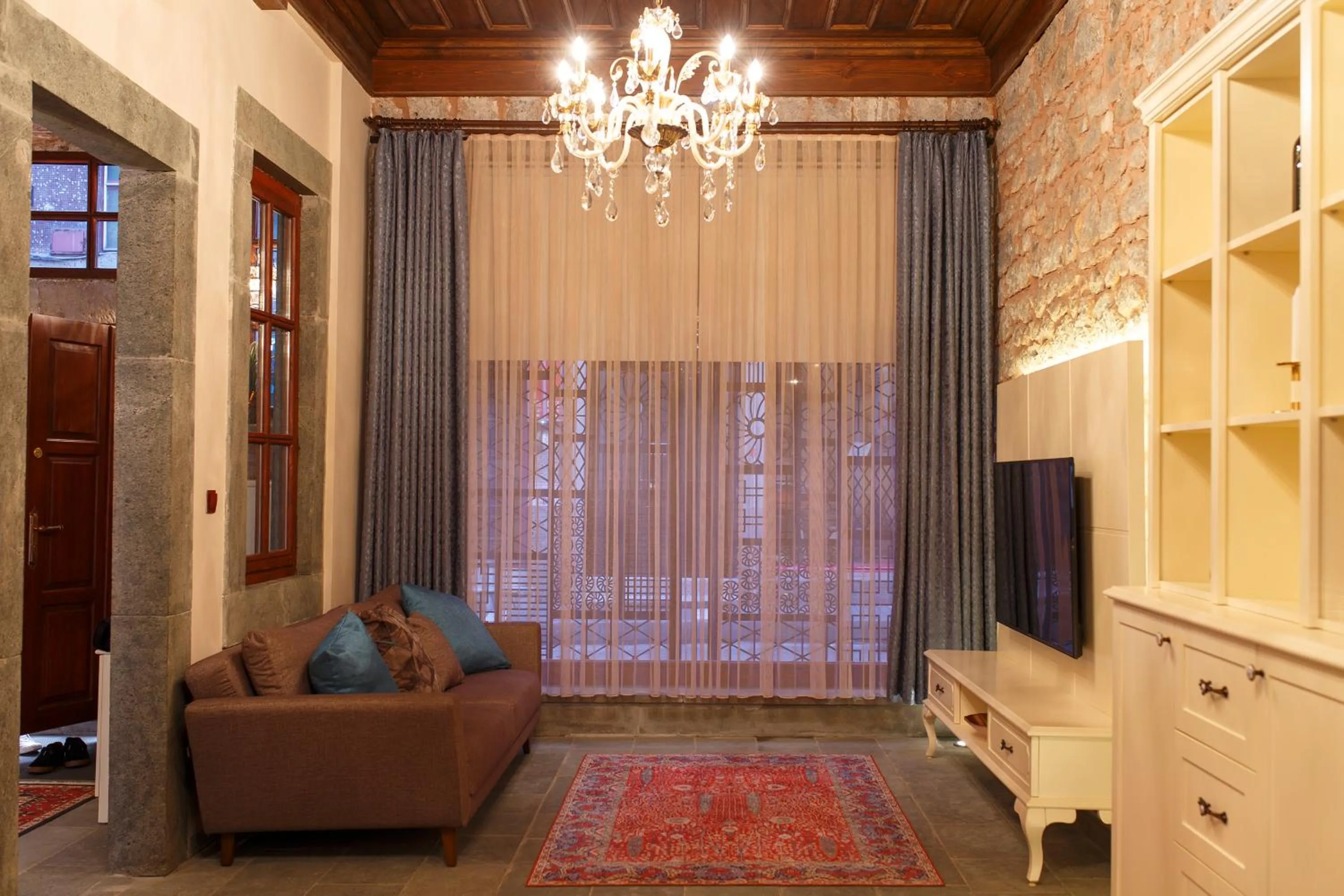 TV and multimedia in Verula City Luxury Villa