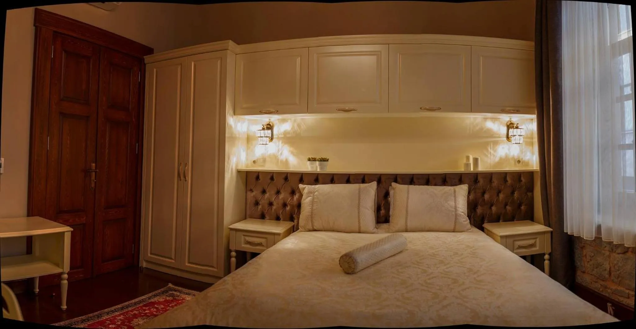 Bed in Verula City Luxury Villa