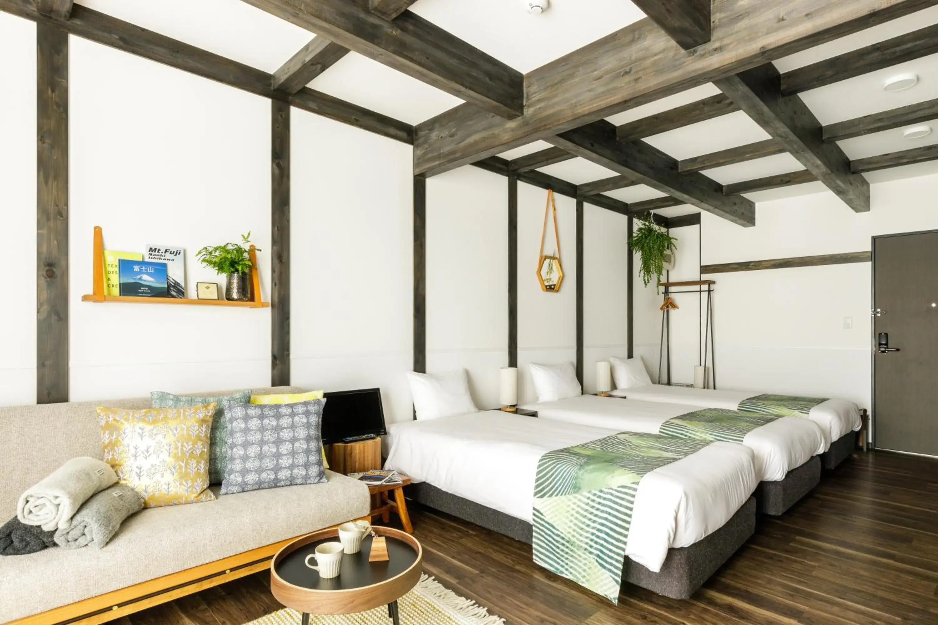 Photo of the whole room, Bed in JINYA Fujikawaguchiko Photo of the whole room, Bed in JINYA Fujikawaguchiko