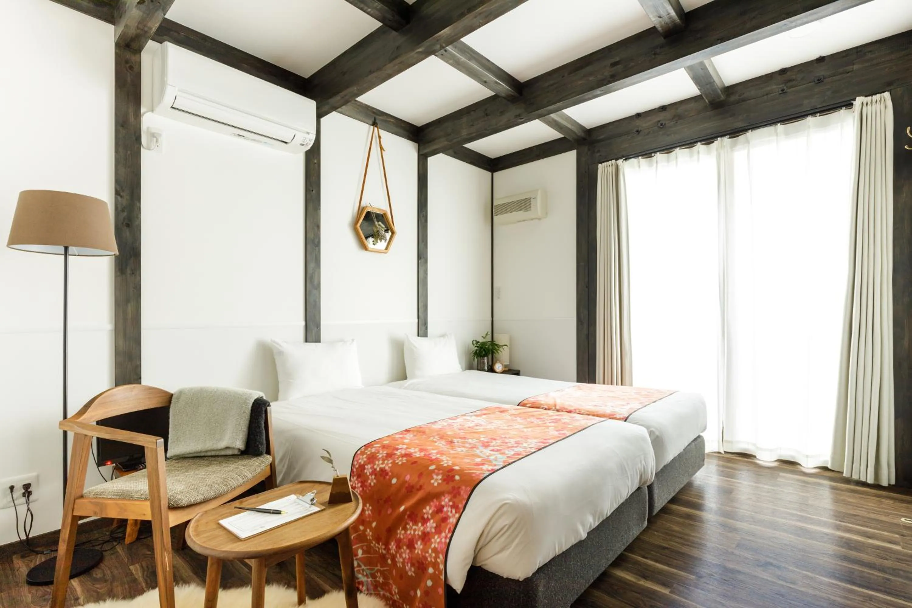 Photo of the whole room, Bed in JINYA Fujikawaguchiko