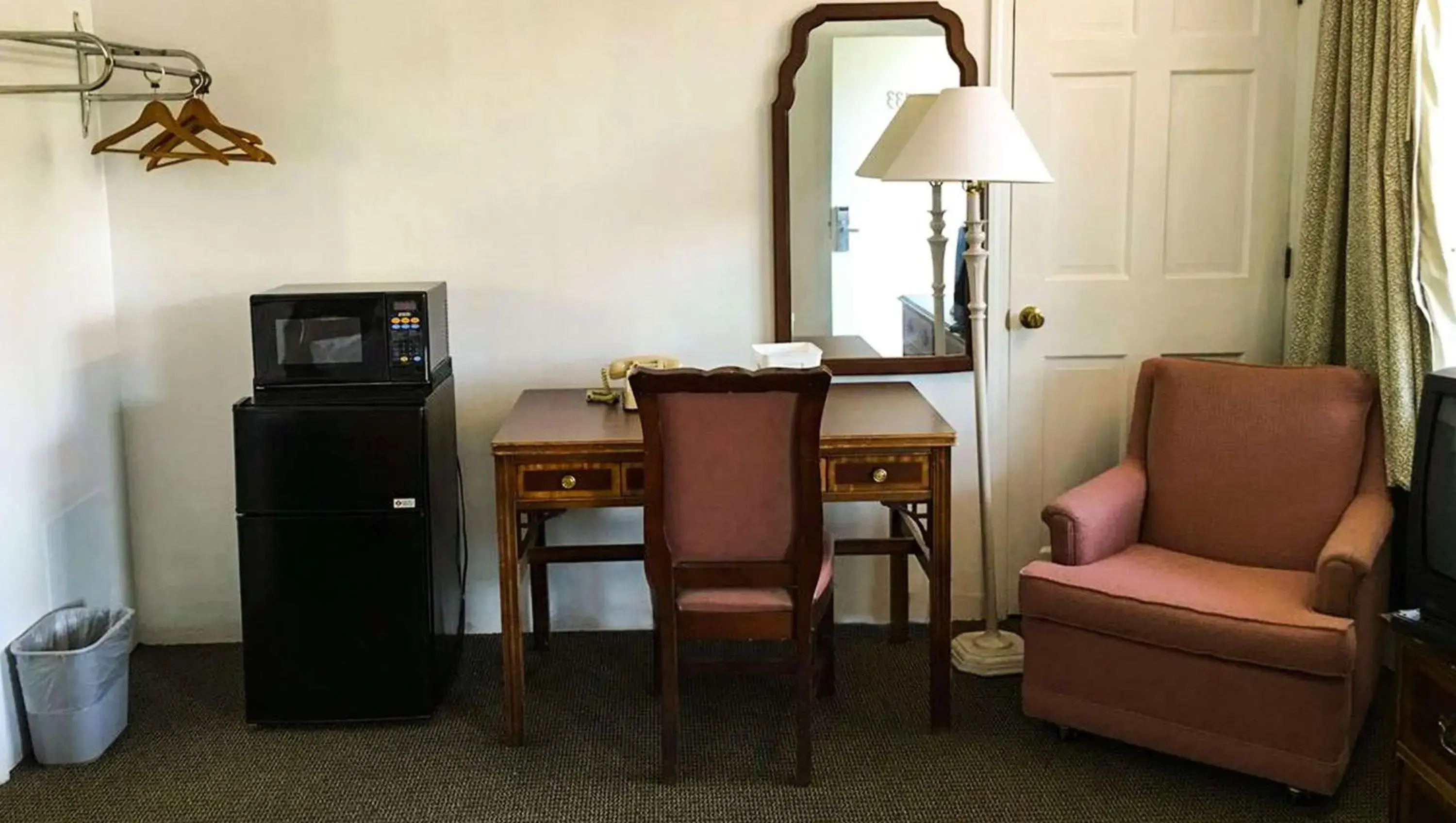 Photo of the whole room in Relax Inn Altoona Photo of the whole room in Relax Inn Altoona