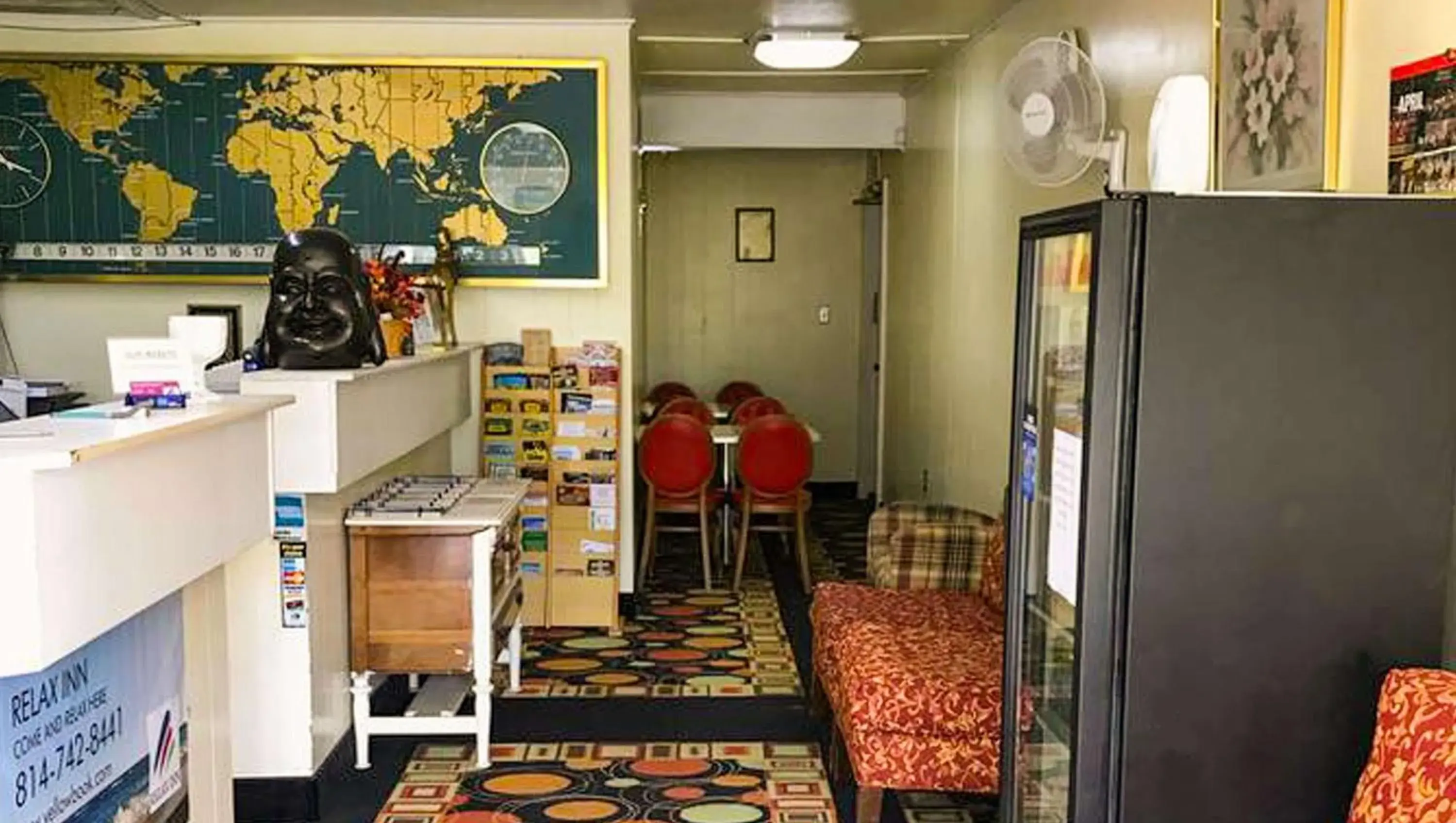 Lobby or reception in Relax Inn Altoona Lobby or reception in Relax Inn Altoona