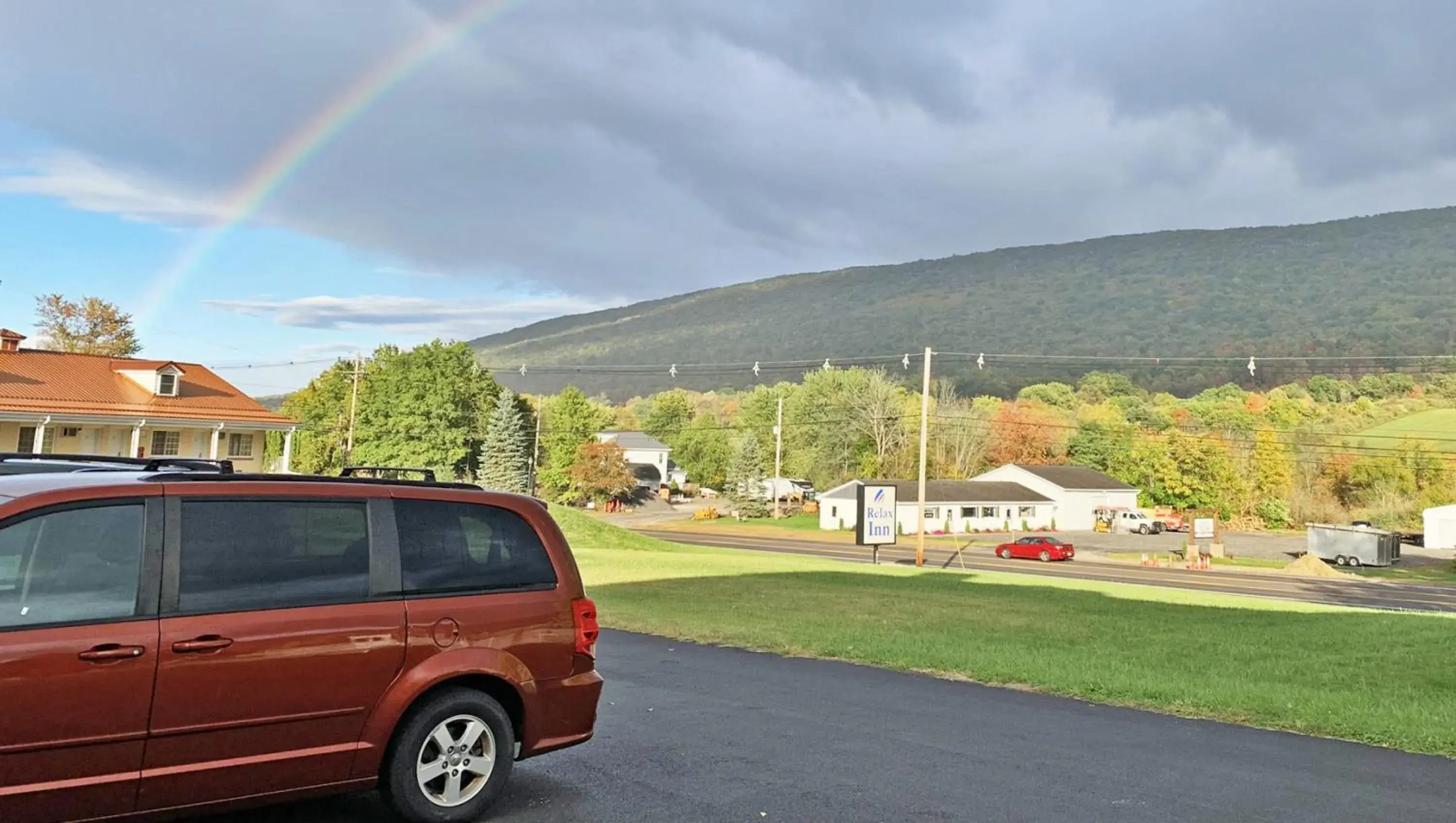 Property building in Relax Inn Altoona Property building in Relax Inn Altoona