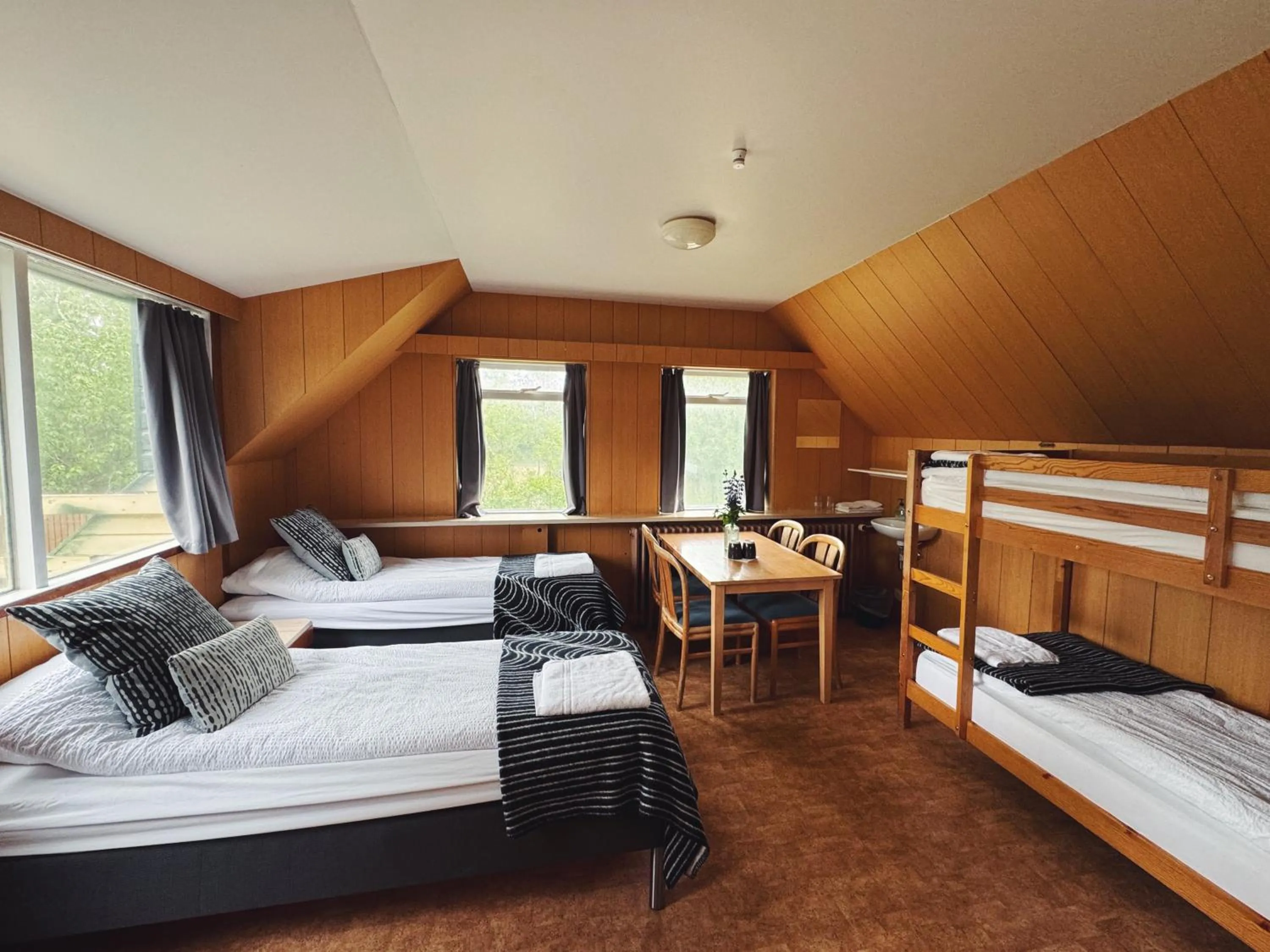 Property building, Bed in Hotel Hjardarbol