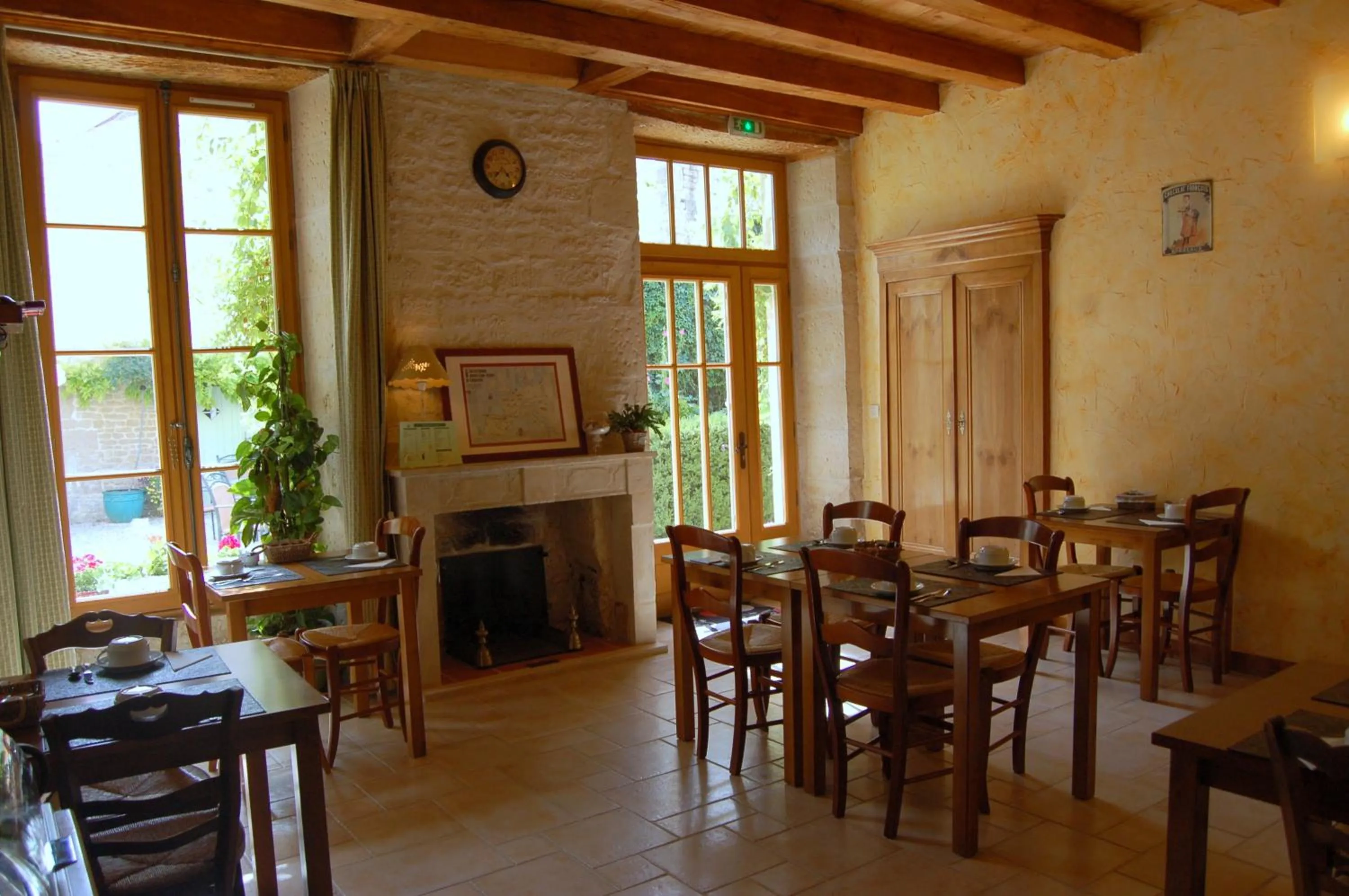 Dining area in Hôtel du Donjon