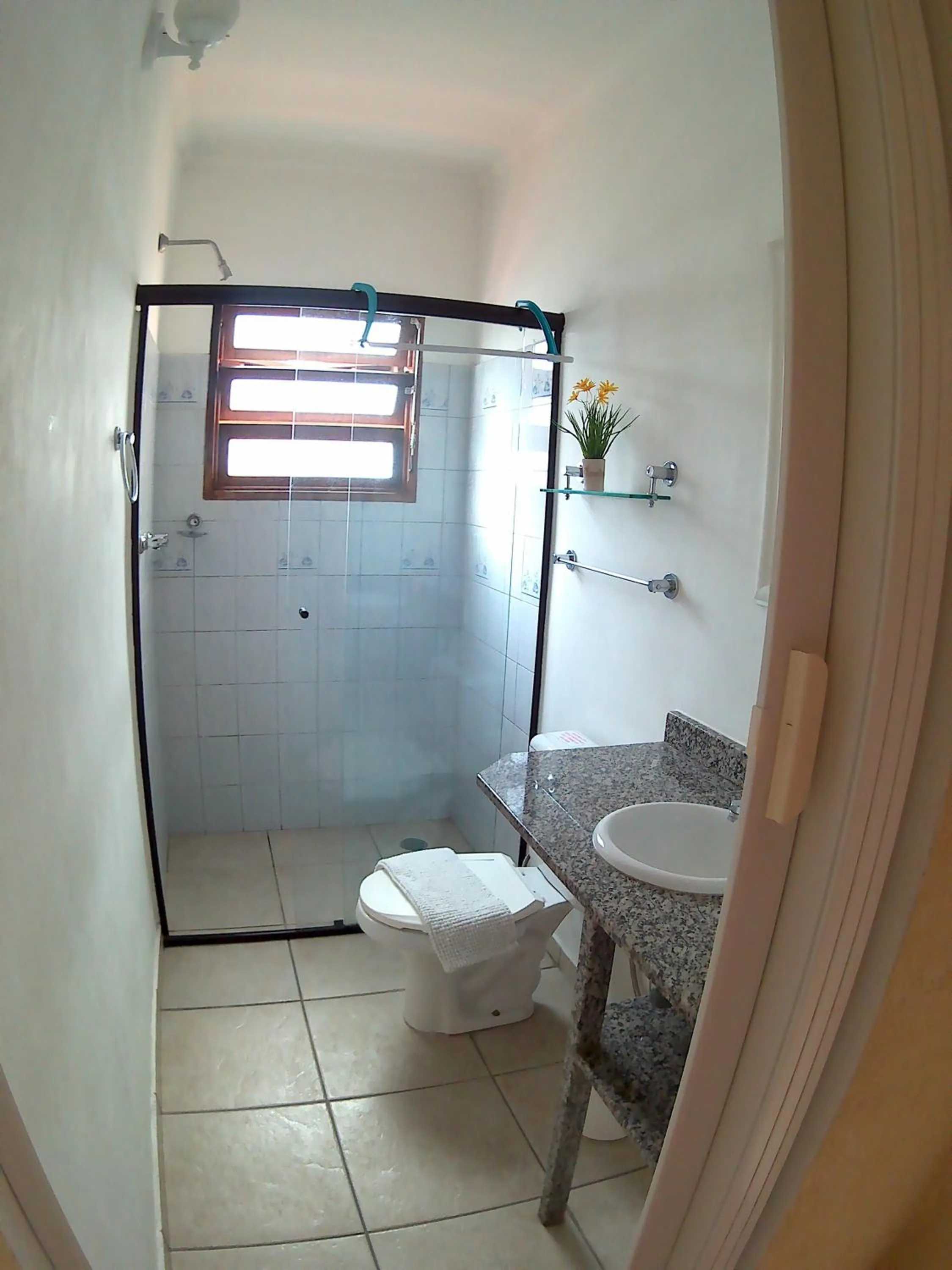 Bathroom in Pousada Irmãos do Mar