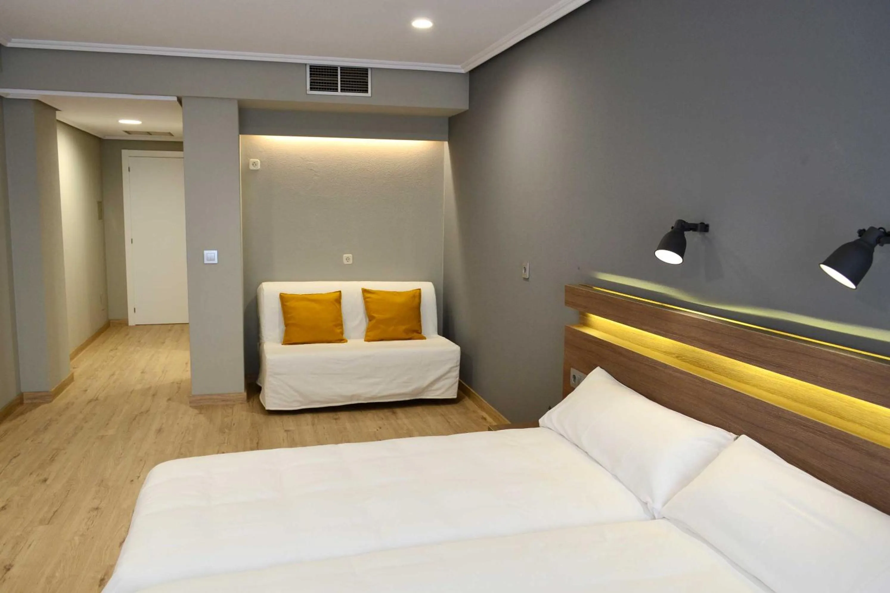 Photo of the whole room, Bed in Hotel Alda Sada Marina