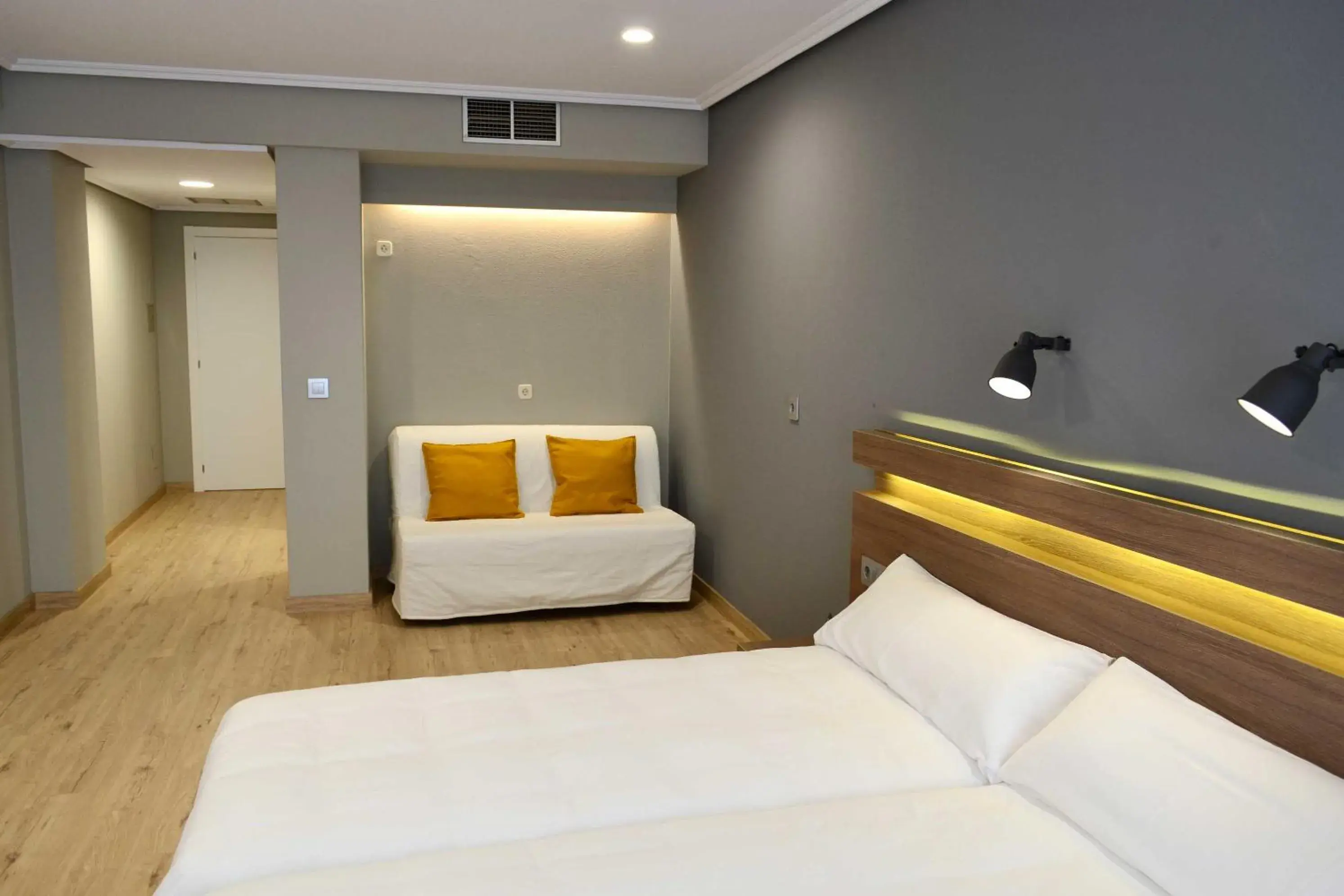 Photo of the whole room, Bed in Hotel Alda Sada Marina Photo of the whole room, Bed in Hotel Alda Sada Marina