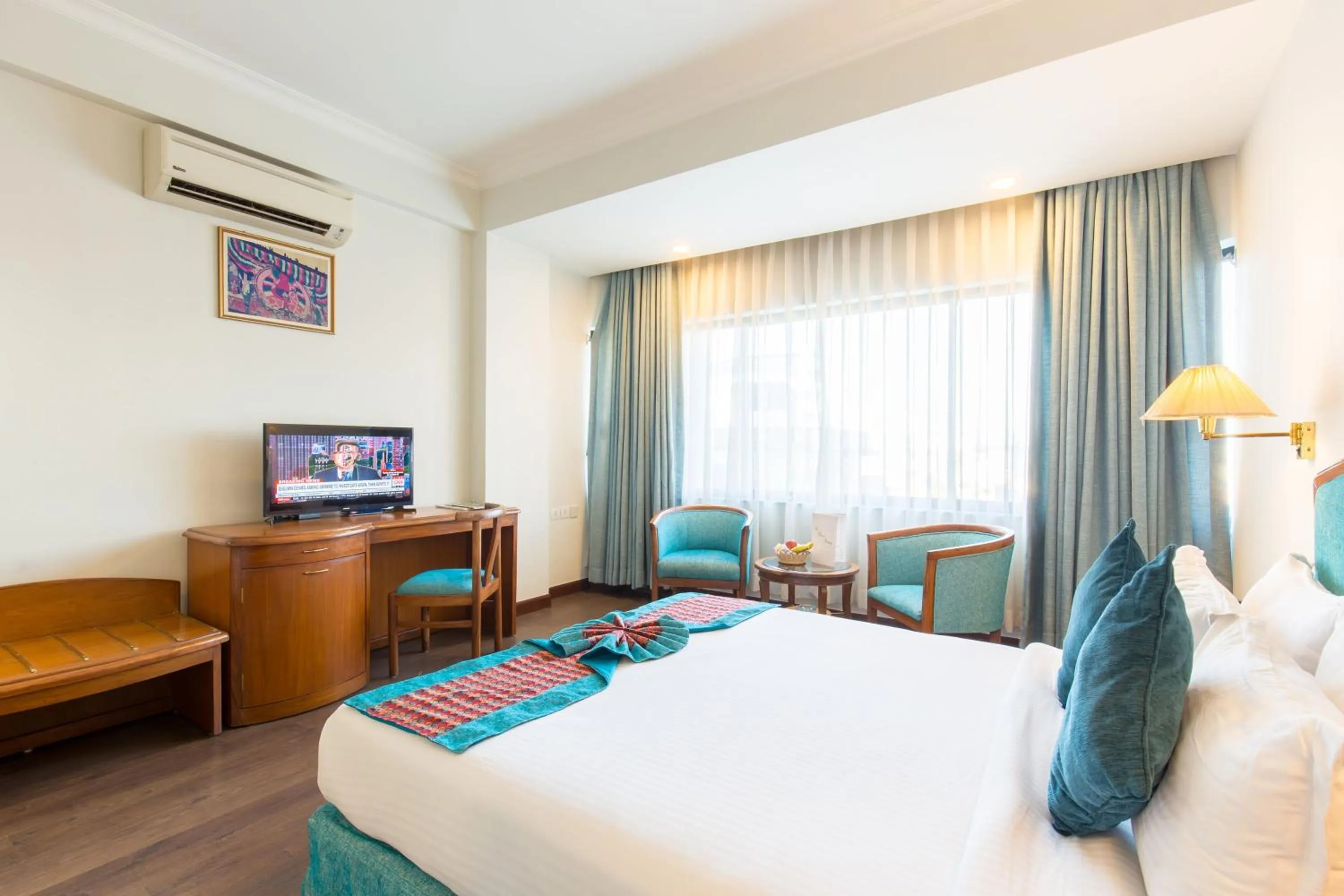 Photo of the whole room in Hotel Le Himalaya