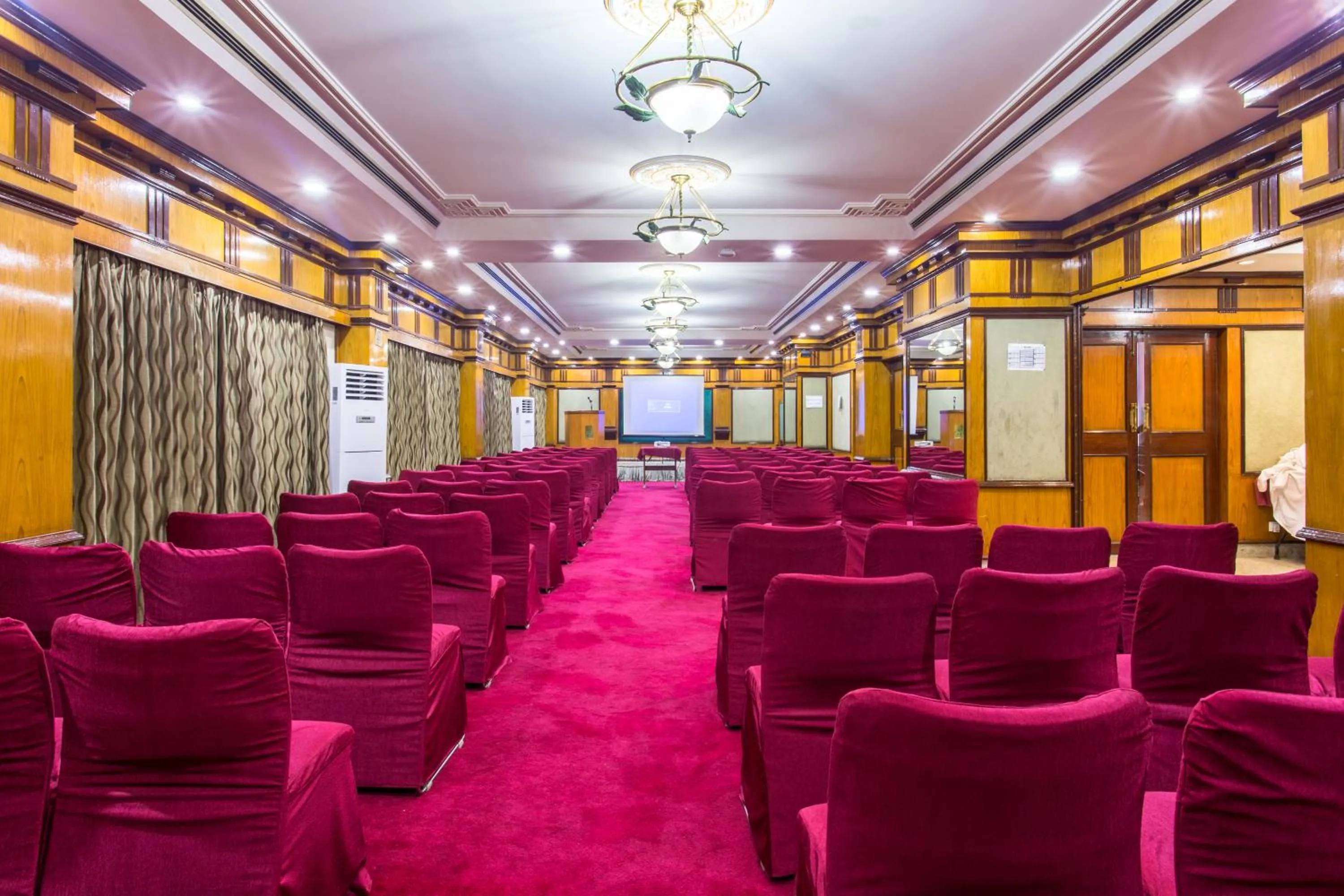 Meeting/conference room in Hotel Le Himalaya