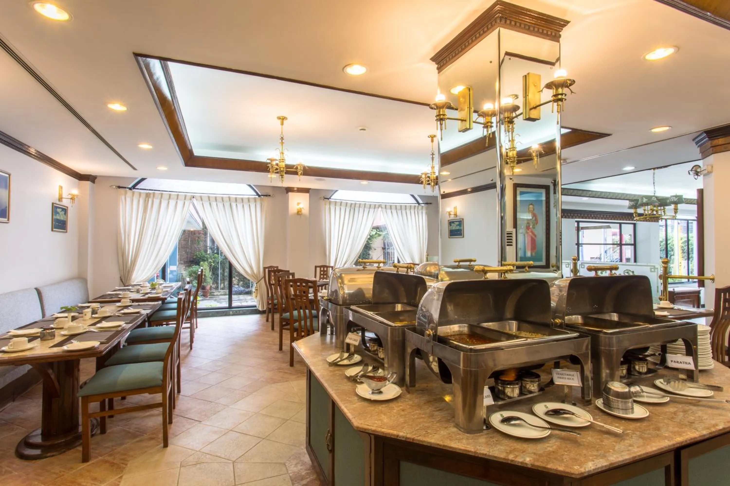 Breakfast in Hotel Le Himalaya