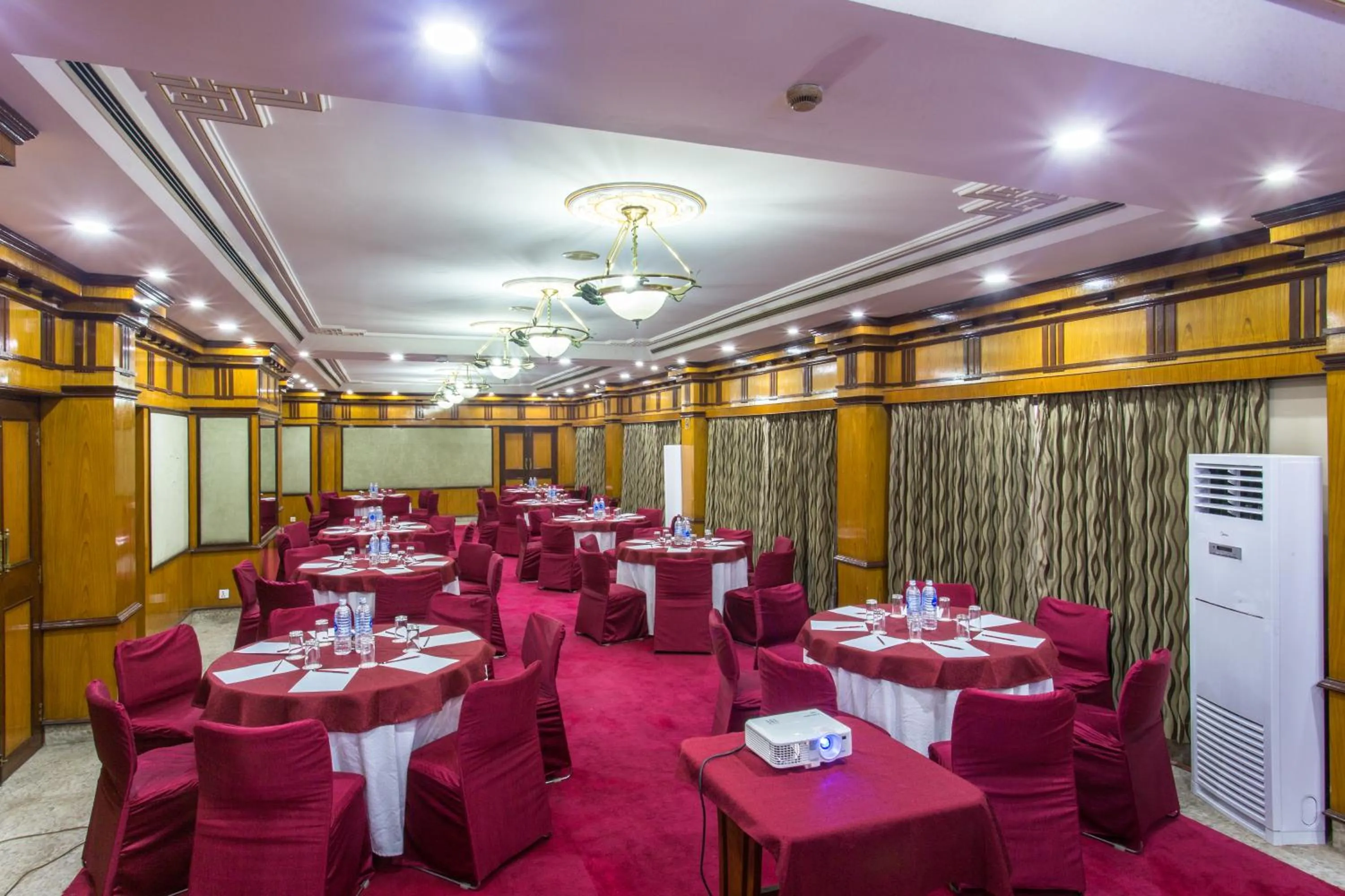 Meeting/conference room in Hotel Le Himalaya