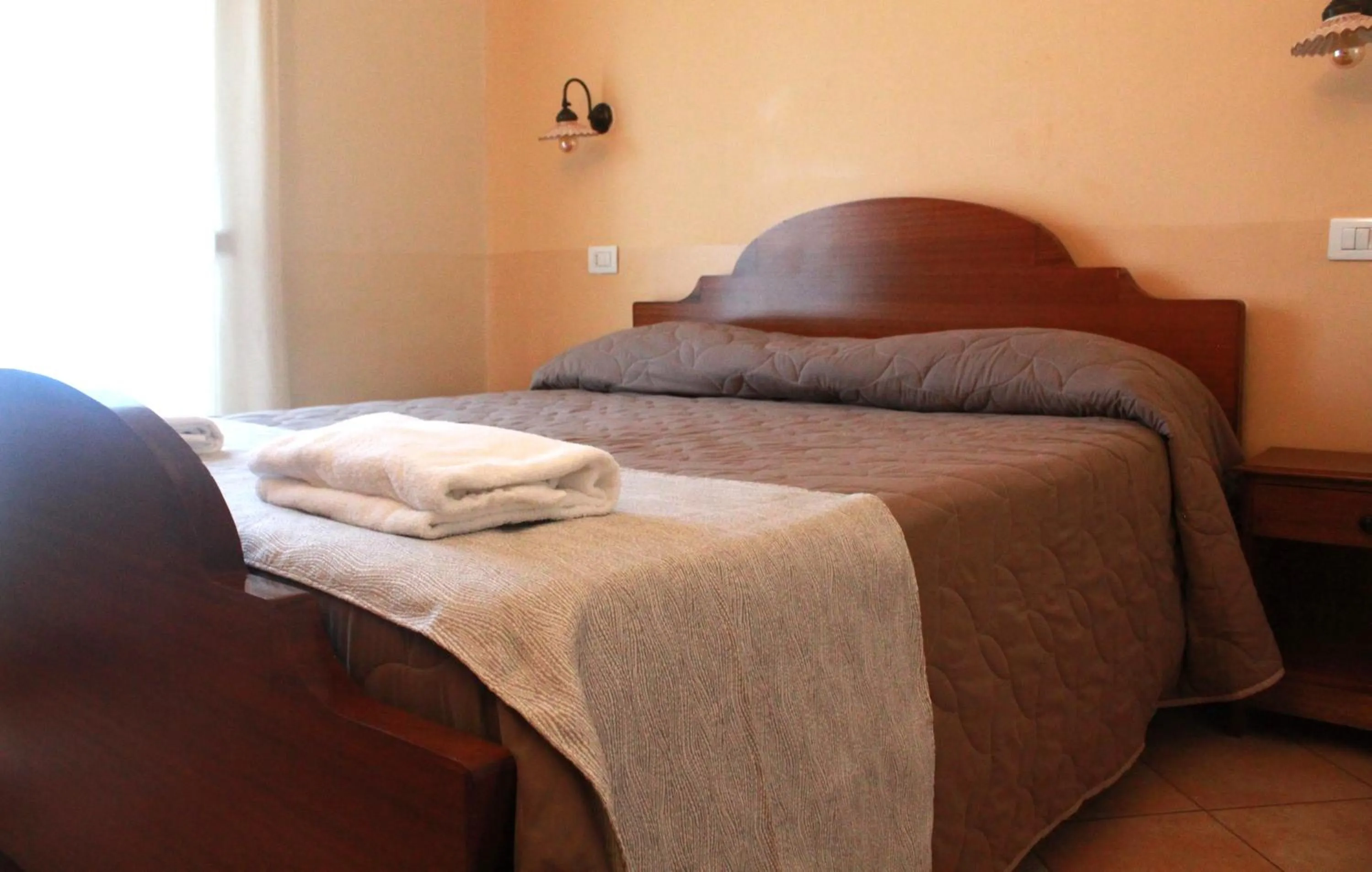 Bed in Hotel Ristorante Benigni