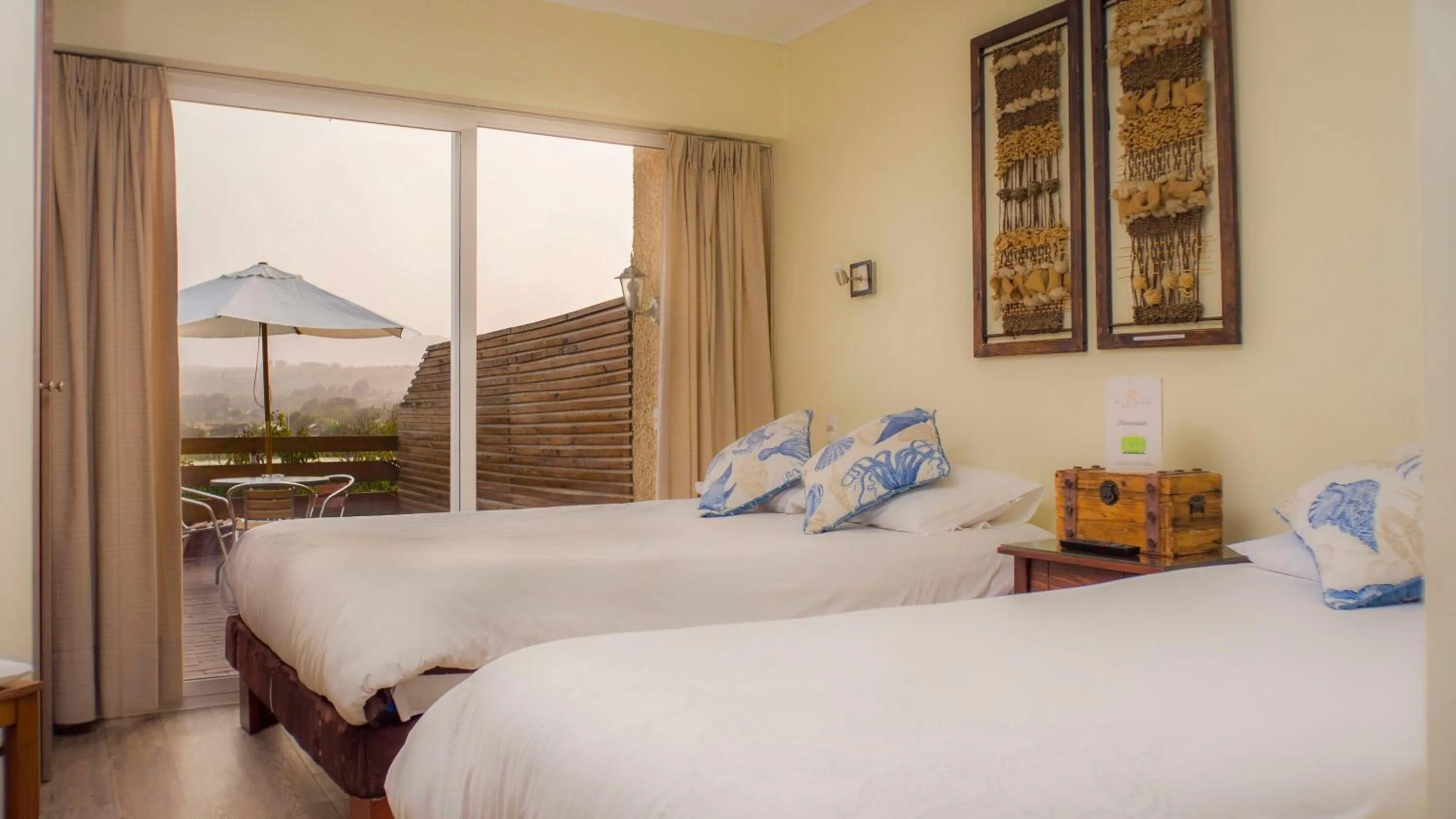 Triple Room with Terrace in Riomar Apart Hotel