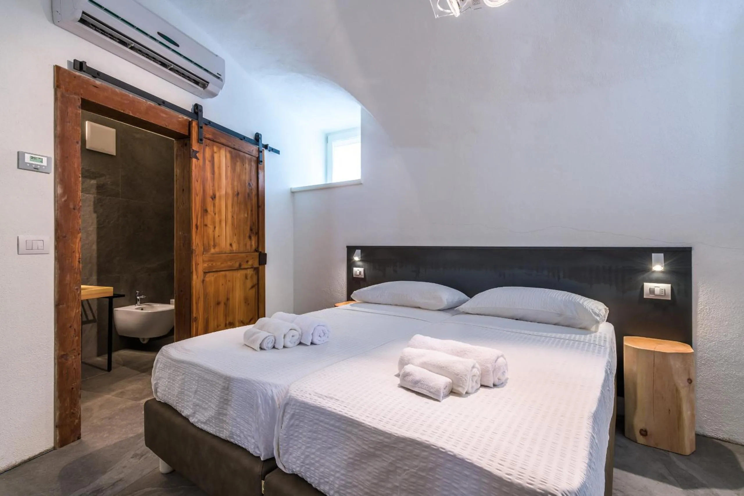 Bedroom, Bed in Casa Kaki - Eco friendly Apartments with Parking & Private Courtyard