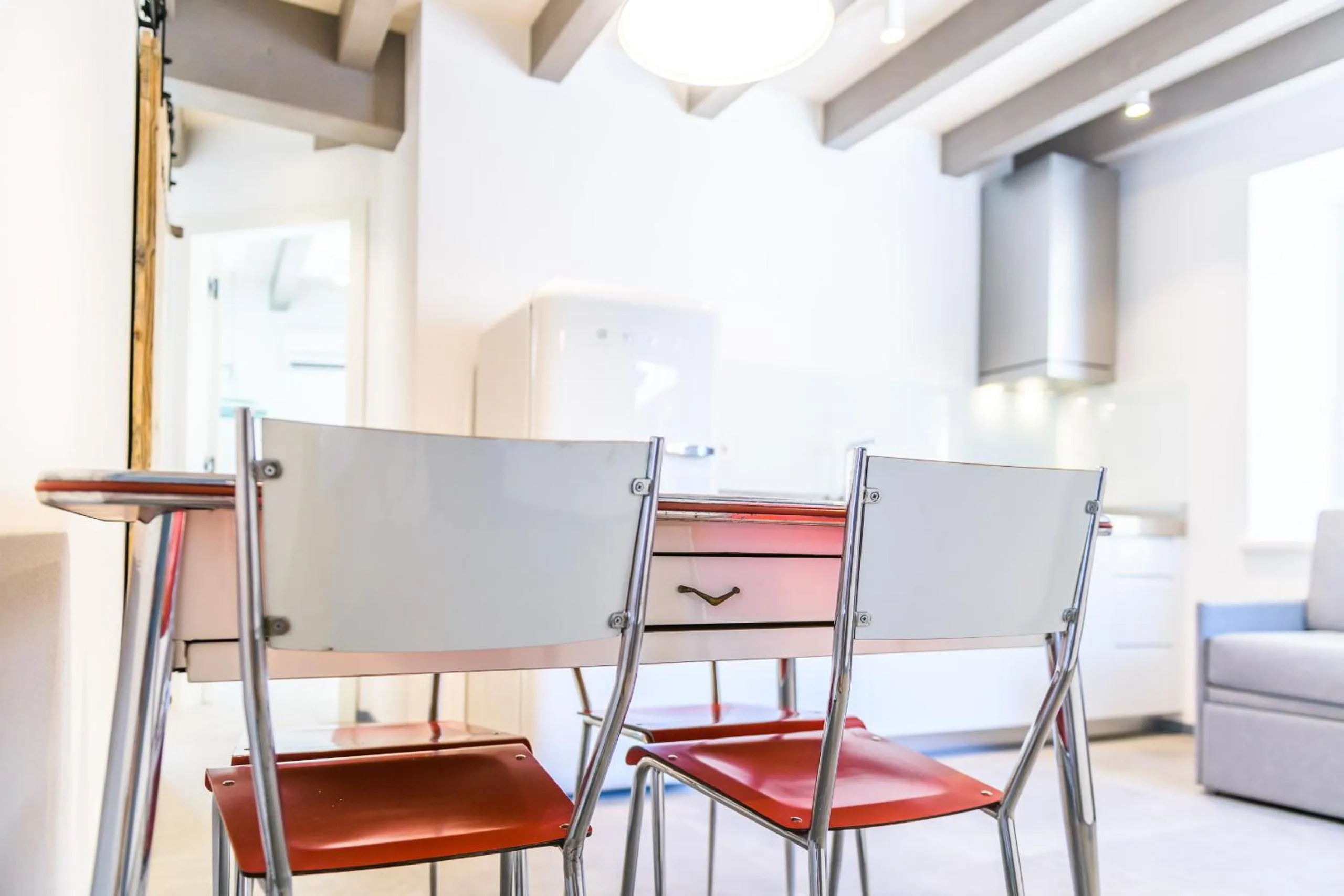 Kitchen or kitchenette in Casa Kaki - Eco friendly Apartments with Parking & Private Courtyard