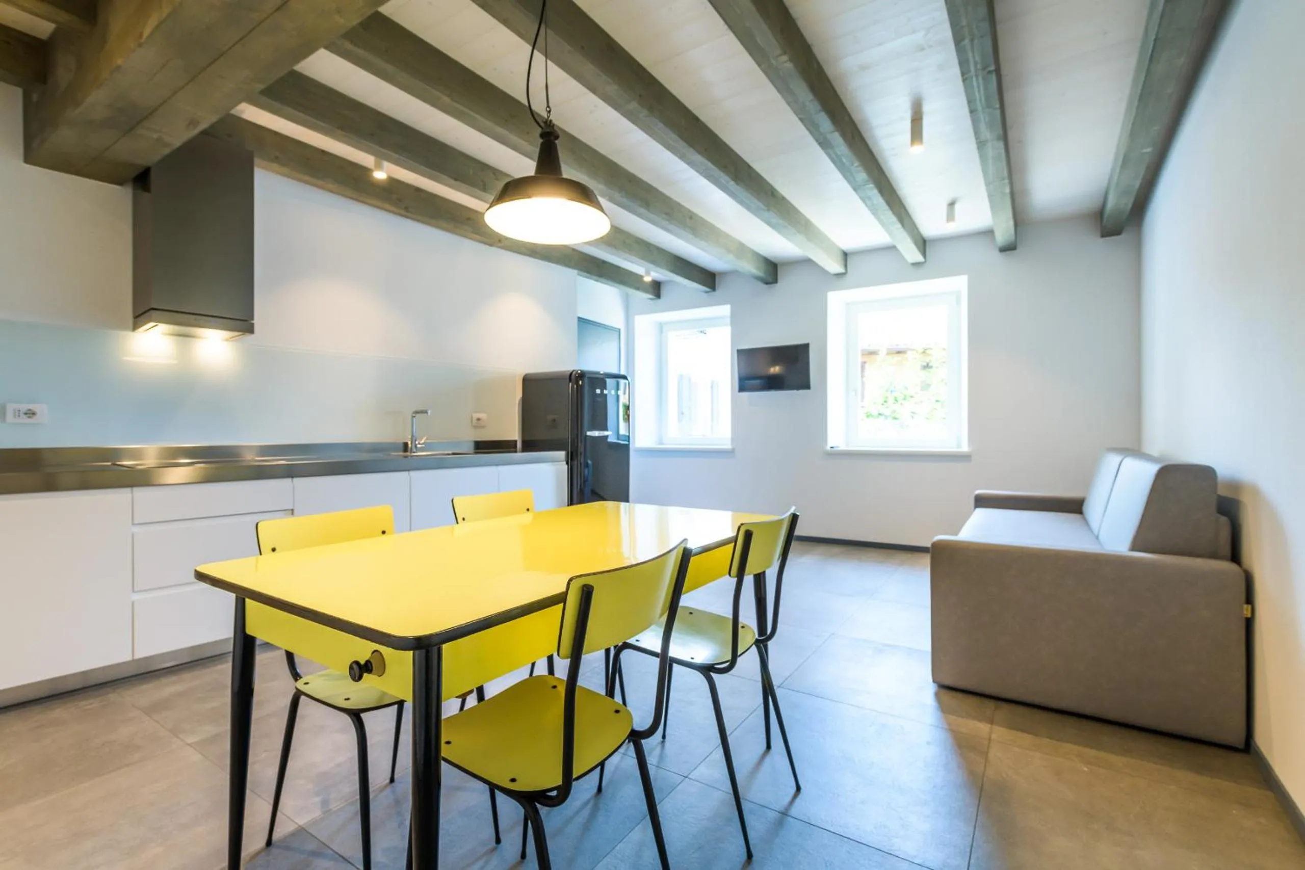 Lunch in Casa Kaki - Eco friendly Apartments with Parking & Private Courtyard