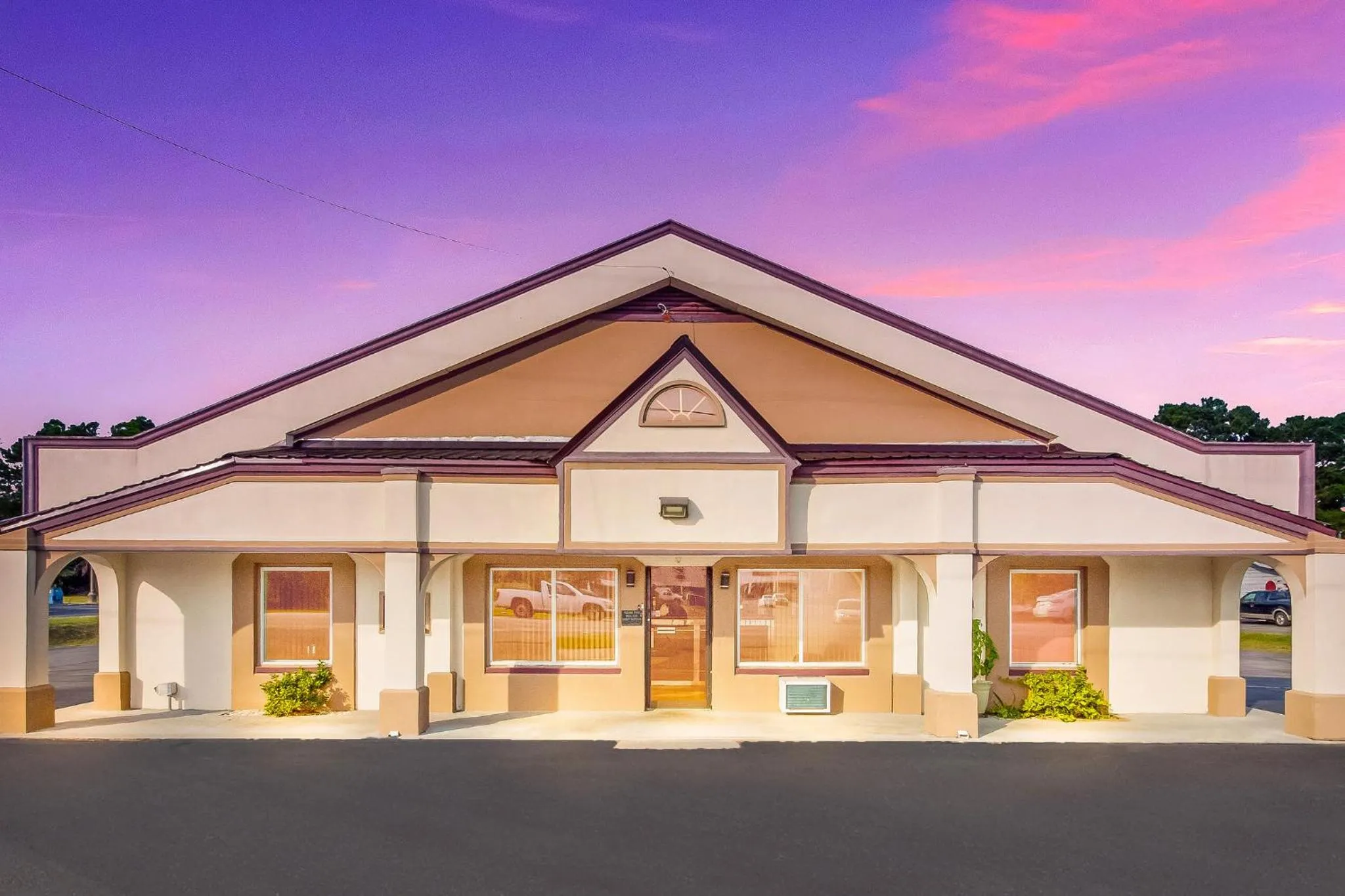 Property building in Red Roof Inn Santee