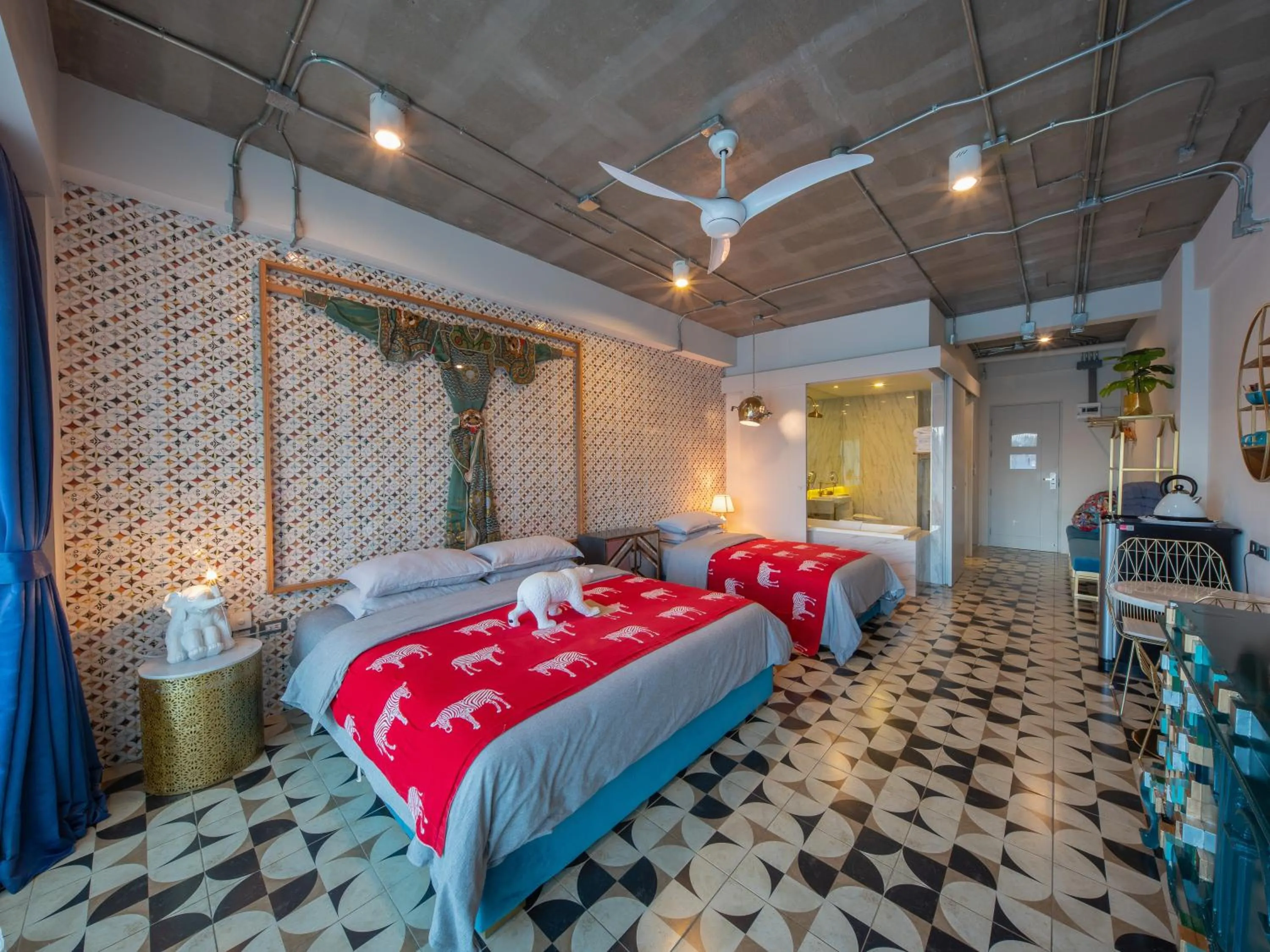 Bed in River Art Hotel