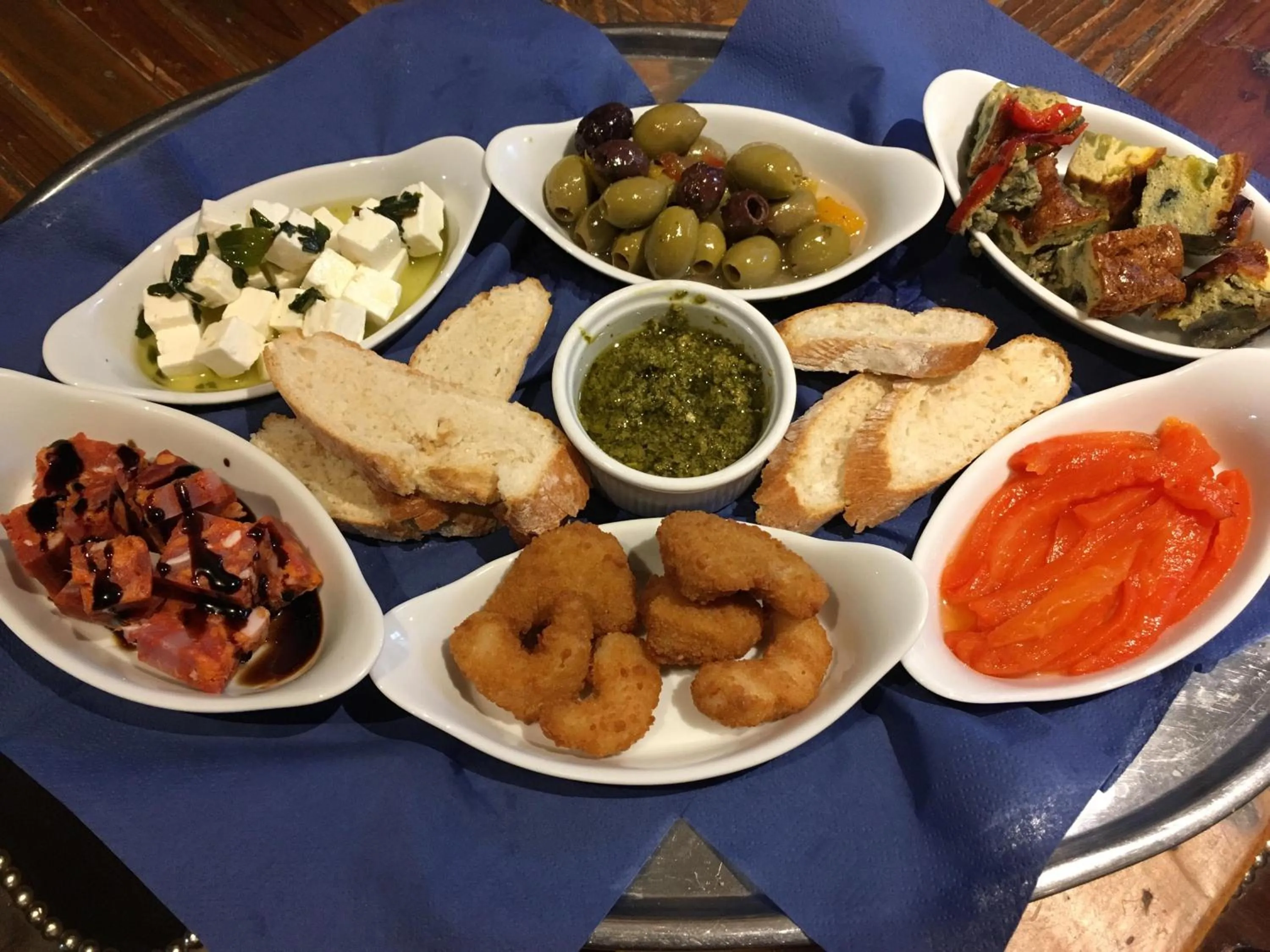 Dining area in Phelips Arms