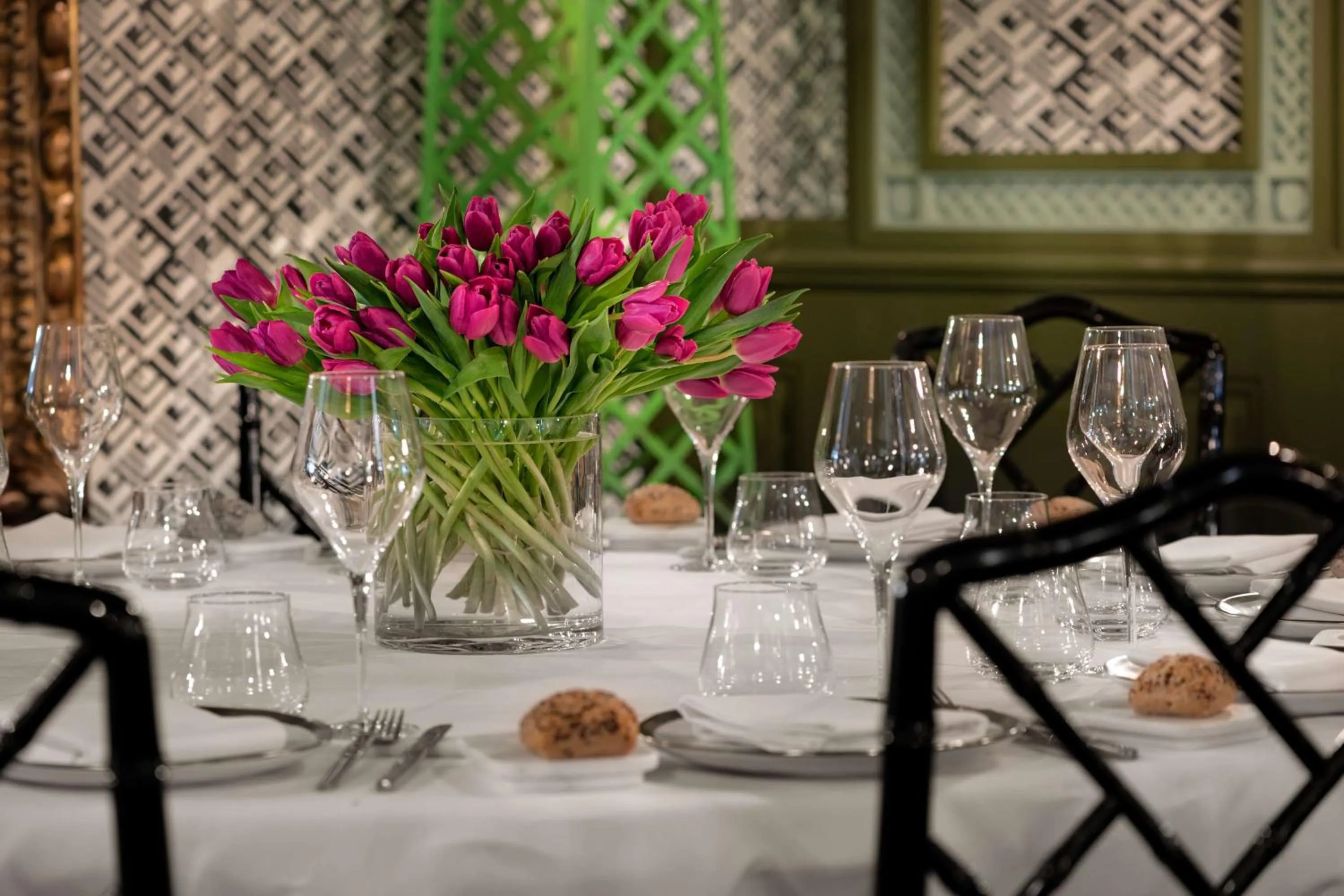 Restaurant/places to eat in NH Collection Colón Valencia