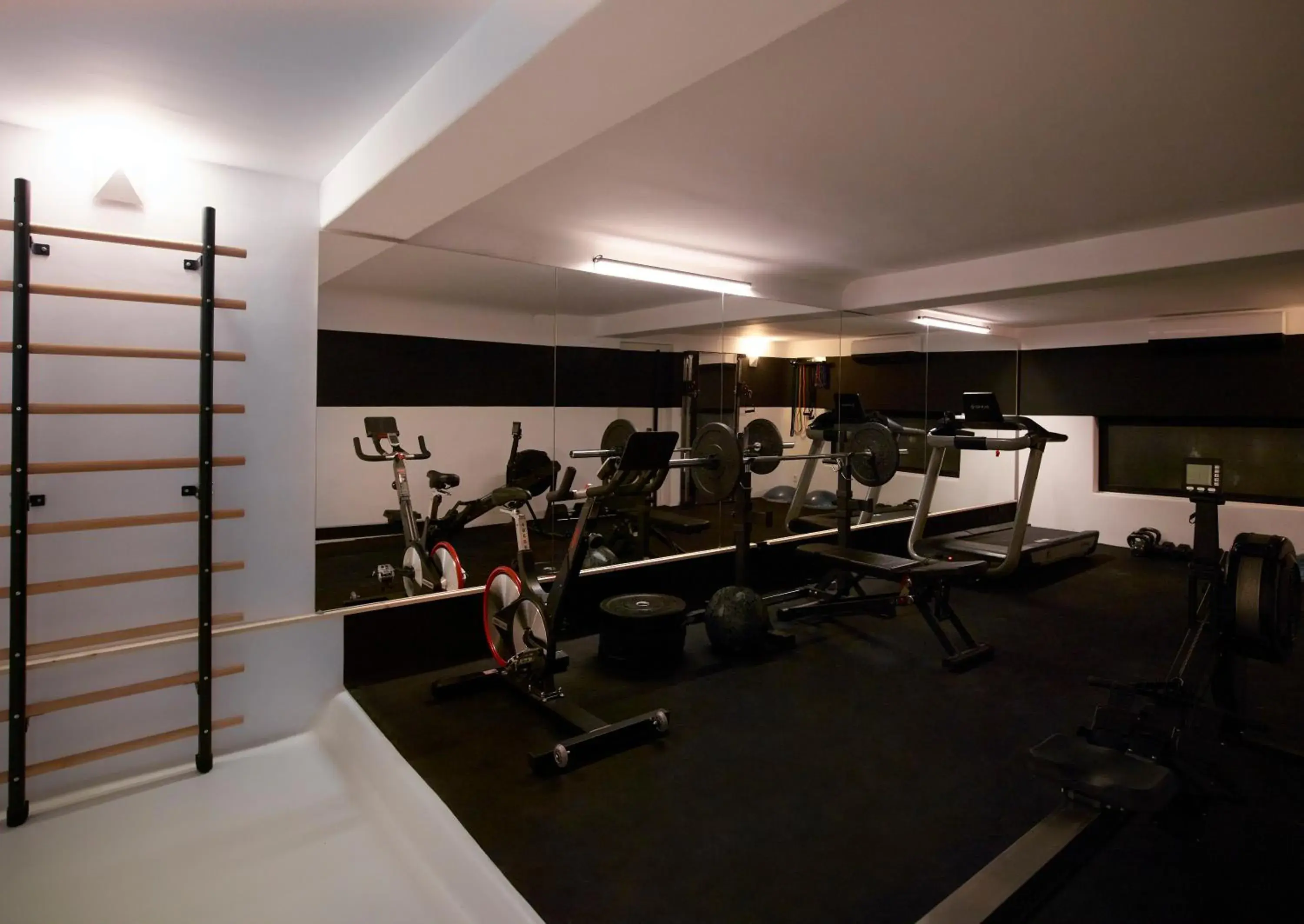 Spa and wellness centre/facilities in Nimbus Mykonos Spa and wellness centre/facilities in Nimbus Mykonos