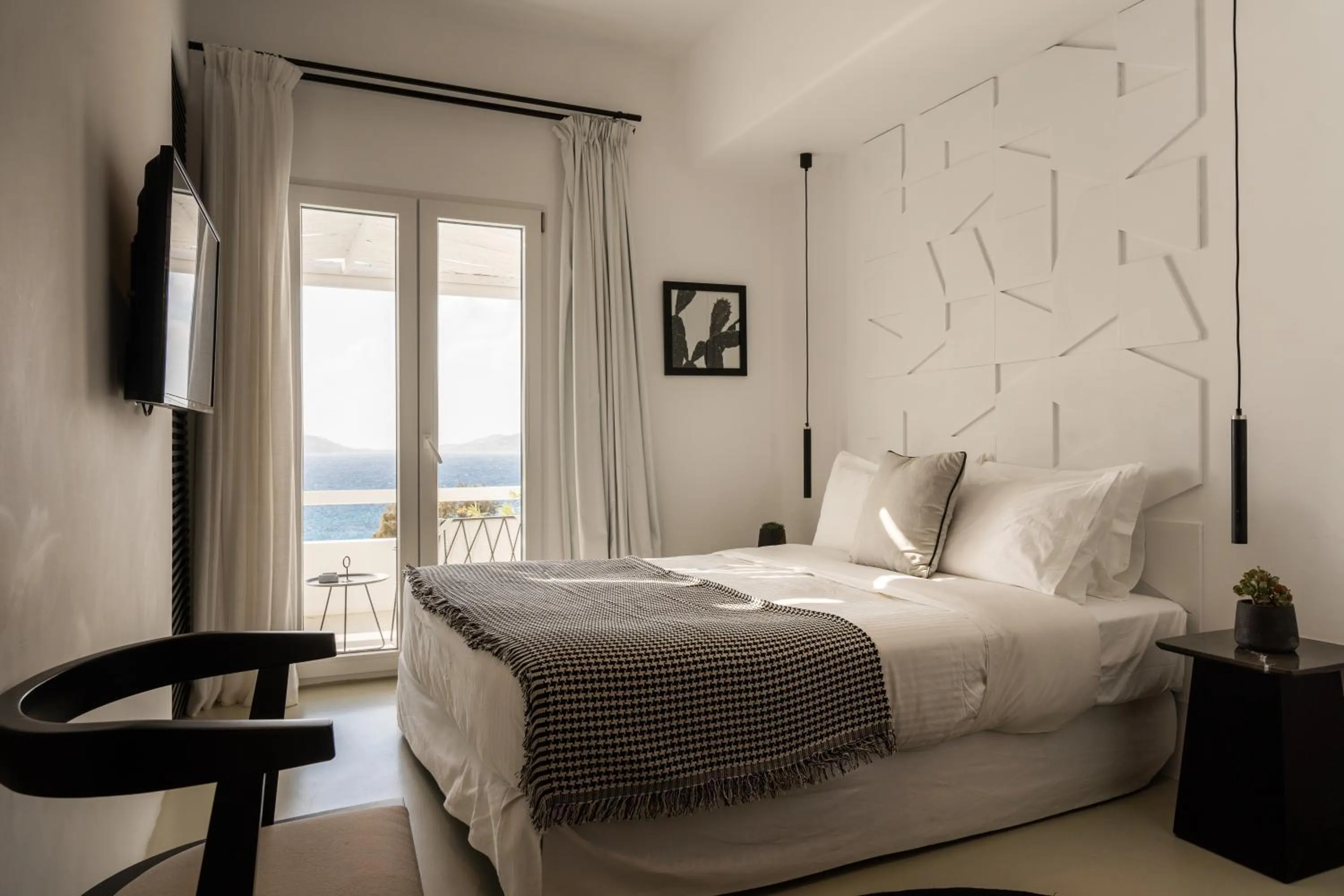 Bedroom, Bed in Nimbus Mykonos