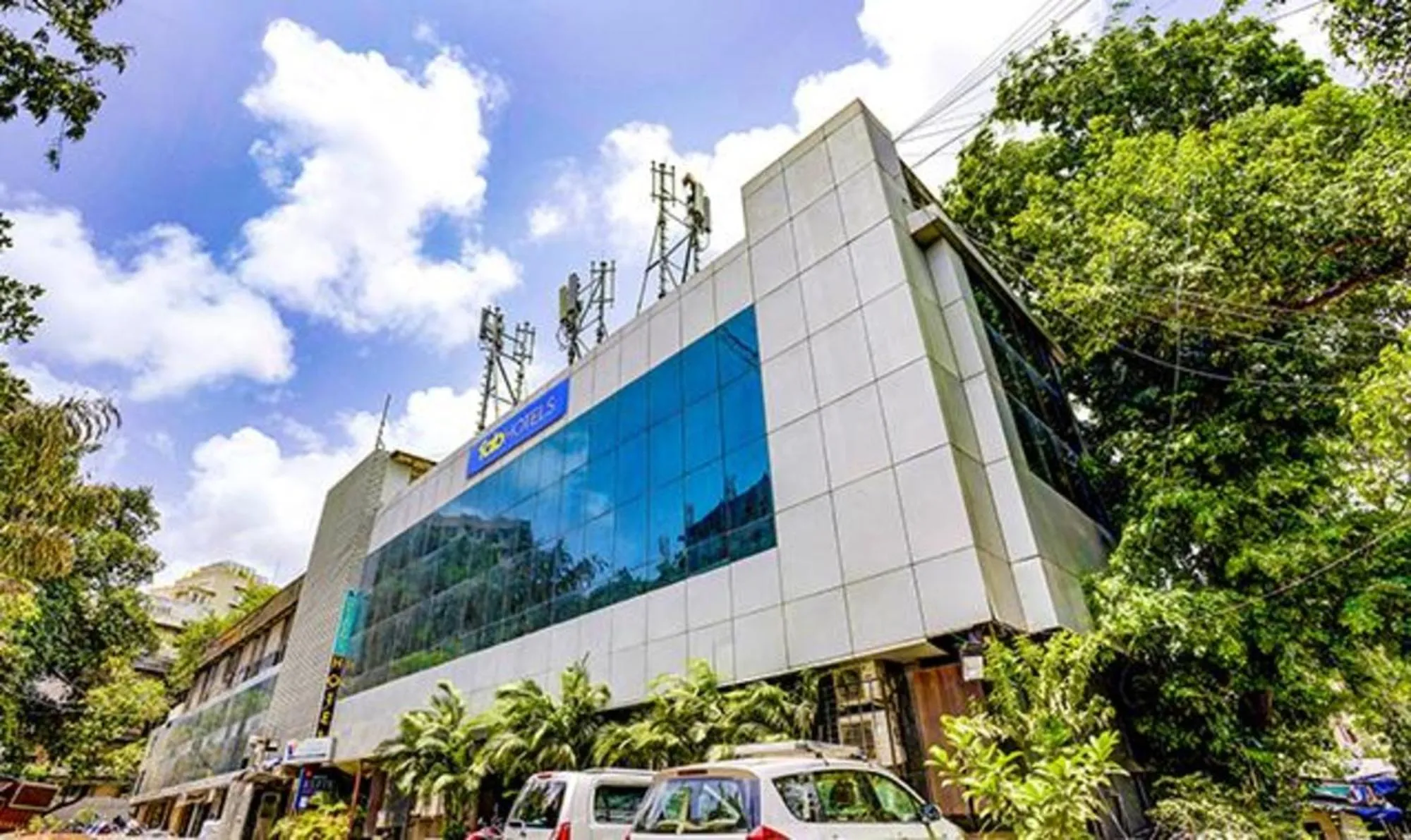 FabHotel Veera Residency - Nr Mumbai International Airport