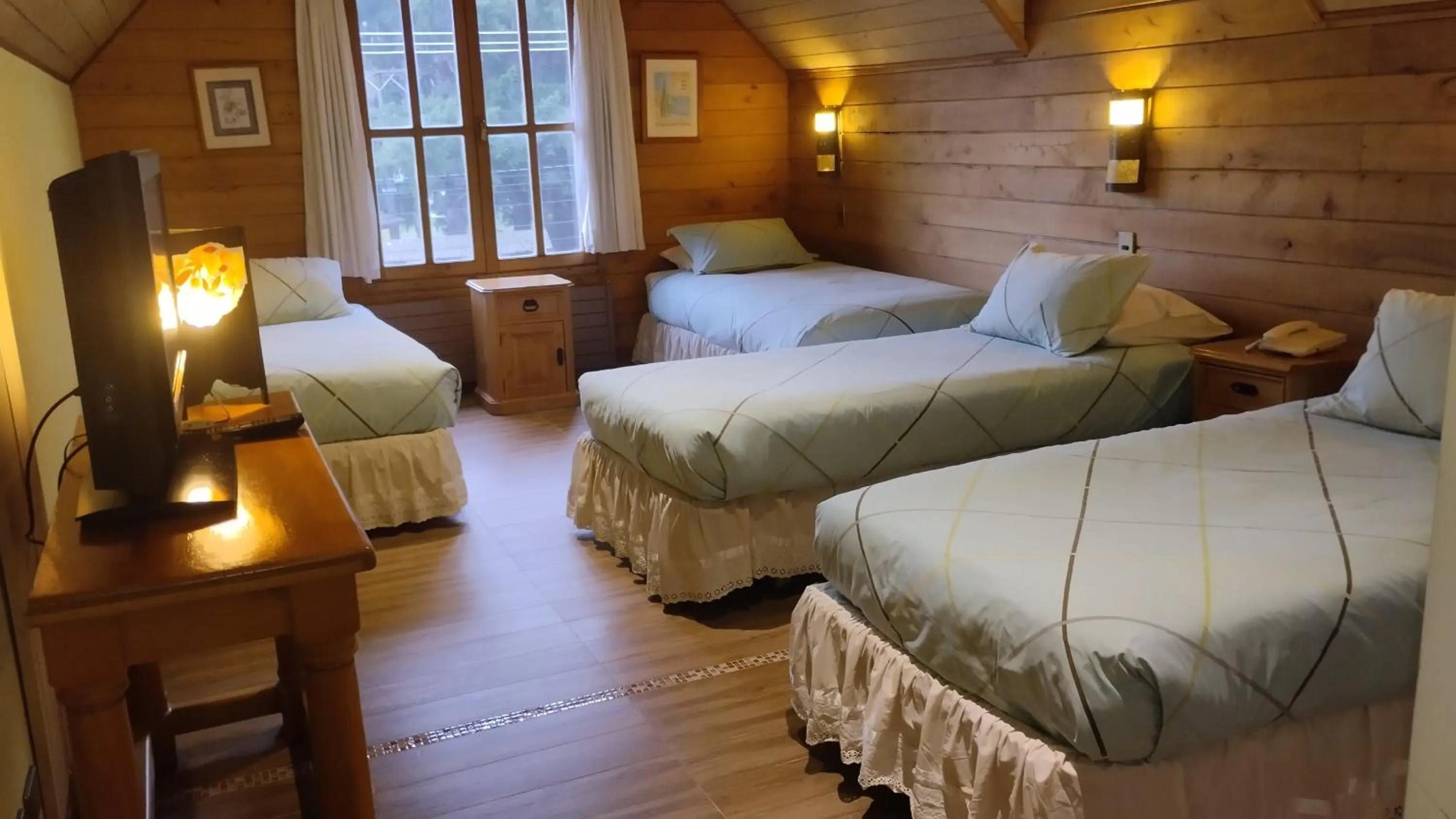 Property building, Bed in Hotel Malalhue