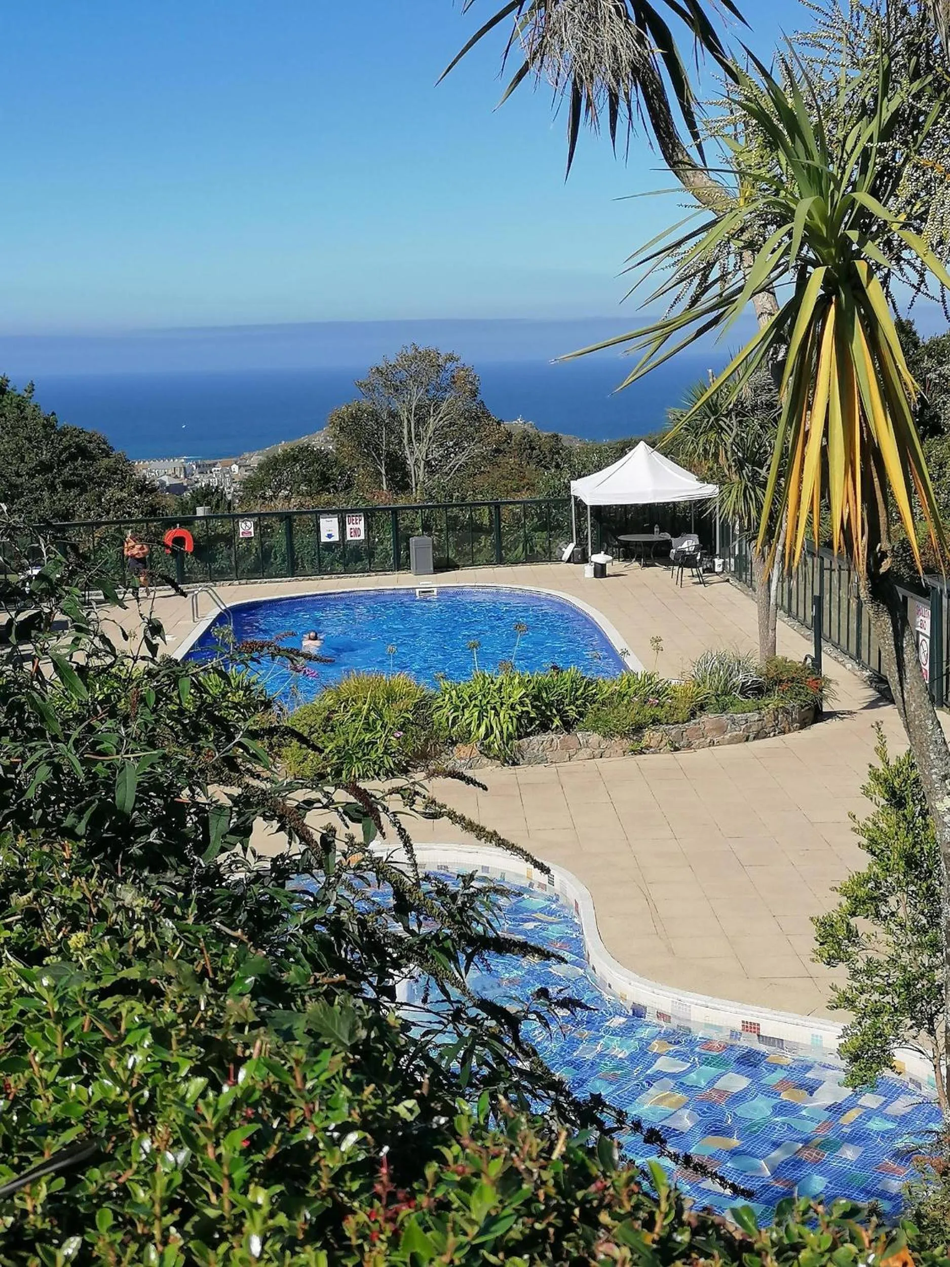 Swimming pool in Tregenna Castle Resort