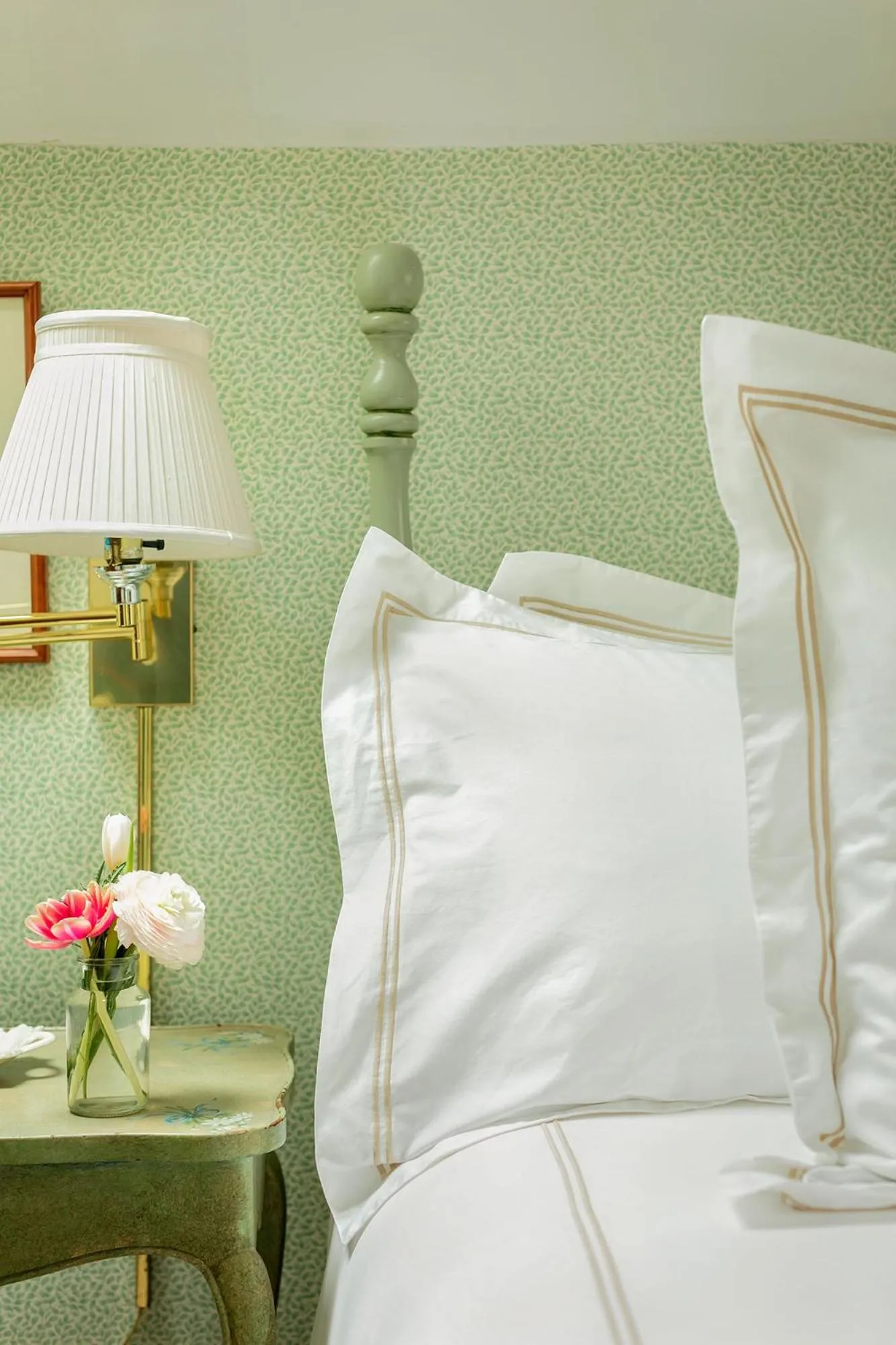 Bed in Hob Knob