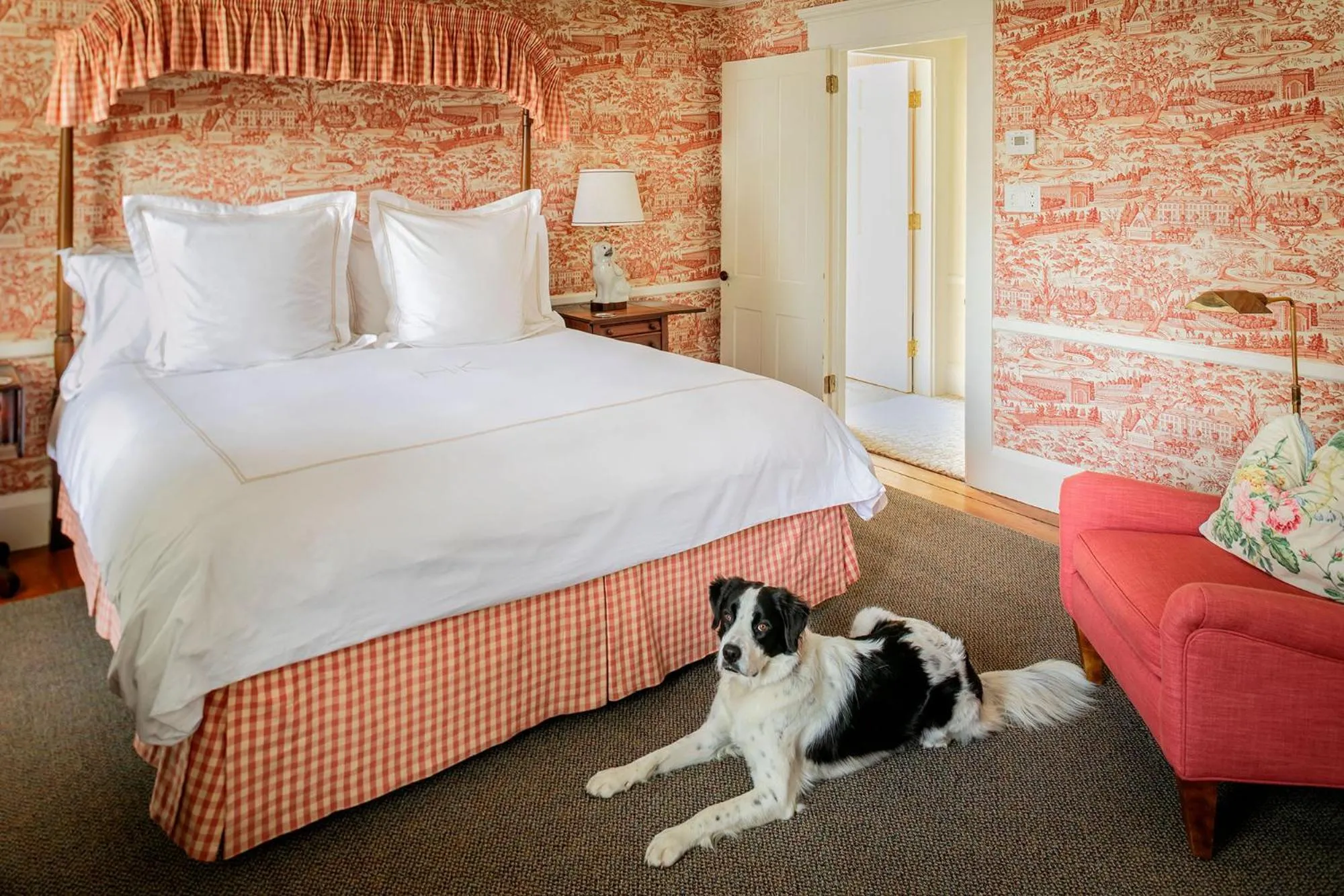 Pets, Bed in Hob Knob