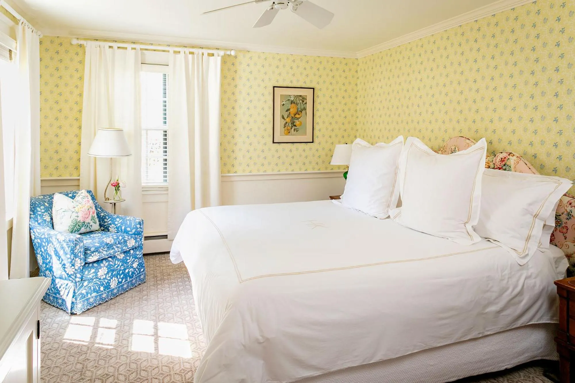 Bedroom, Bed in Hob Knob
