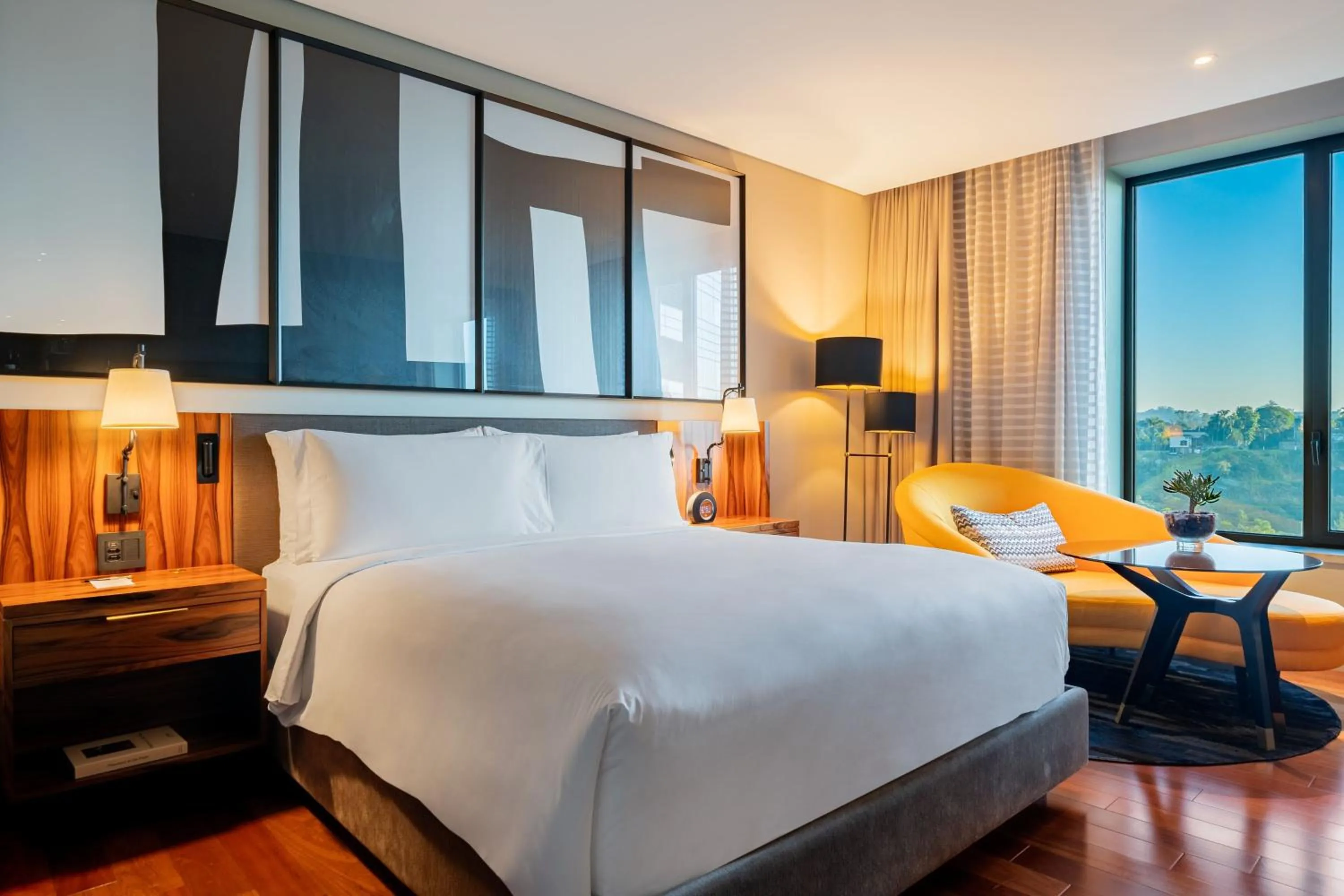 Photo of the whole room, Bed in JW Marriott Hotel Sao Paulo