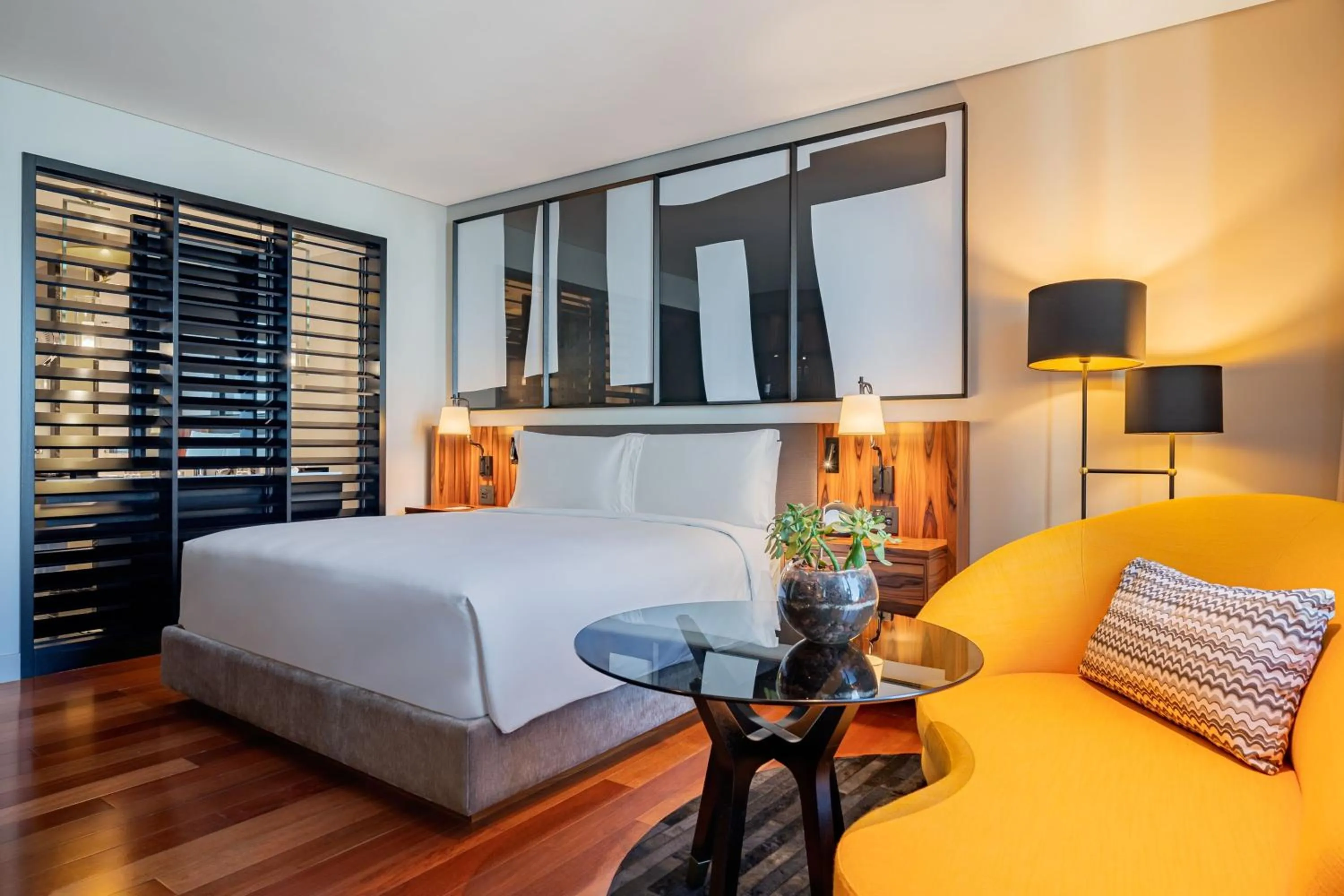 Photo of the whole room, Bed in JW Marriott Hotel Sao Paulo