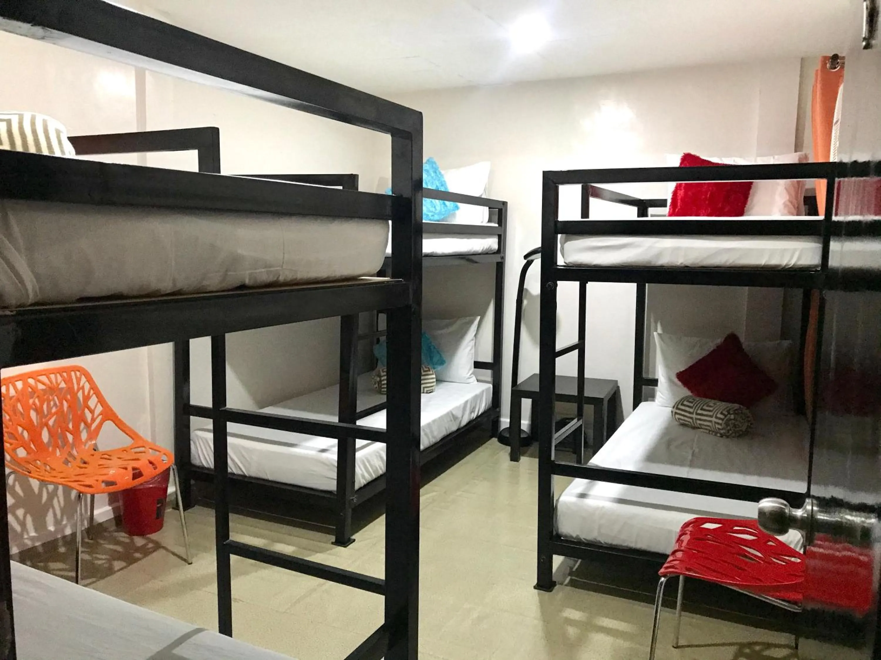 Bed in HalfWay House Hostel Mactan Cebu Airport