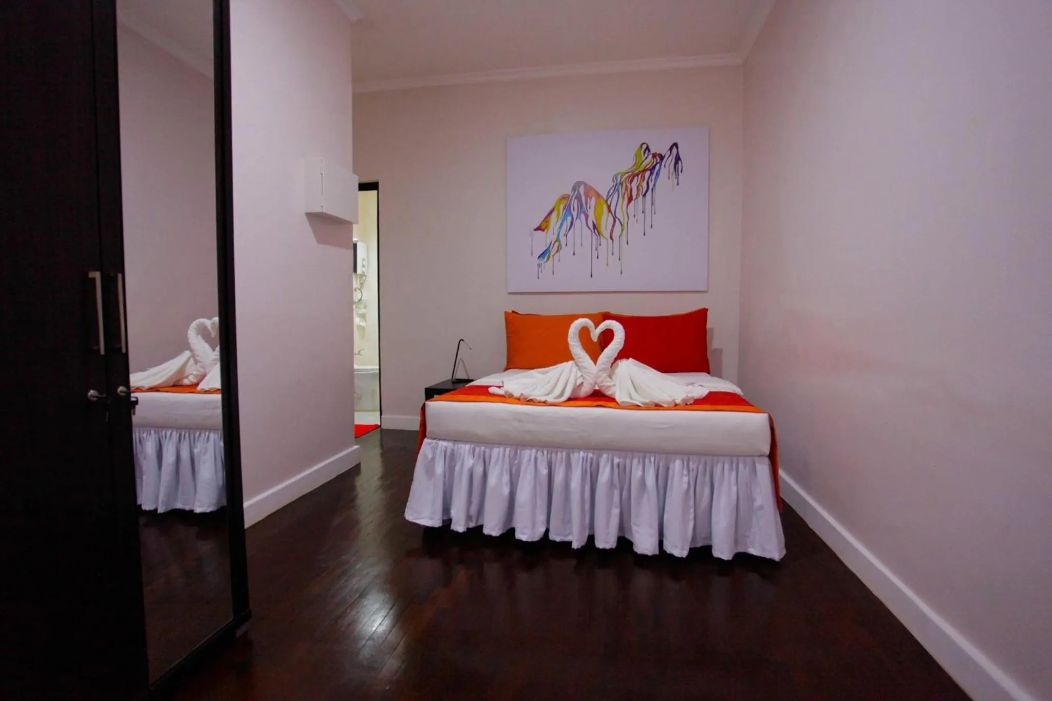 Bed in HalfWay House Hostel Mactan Cebu Airport